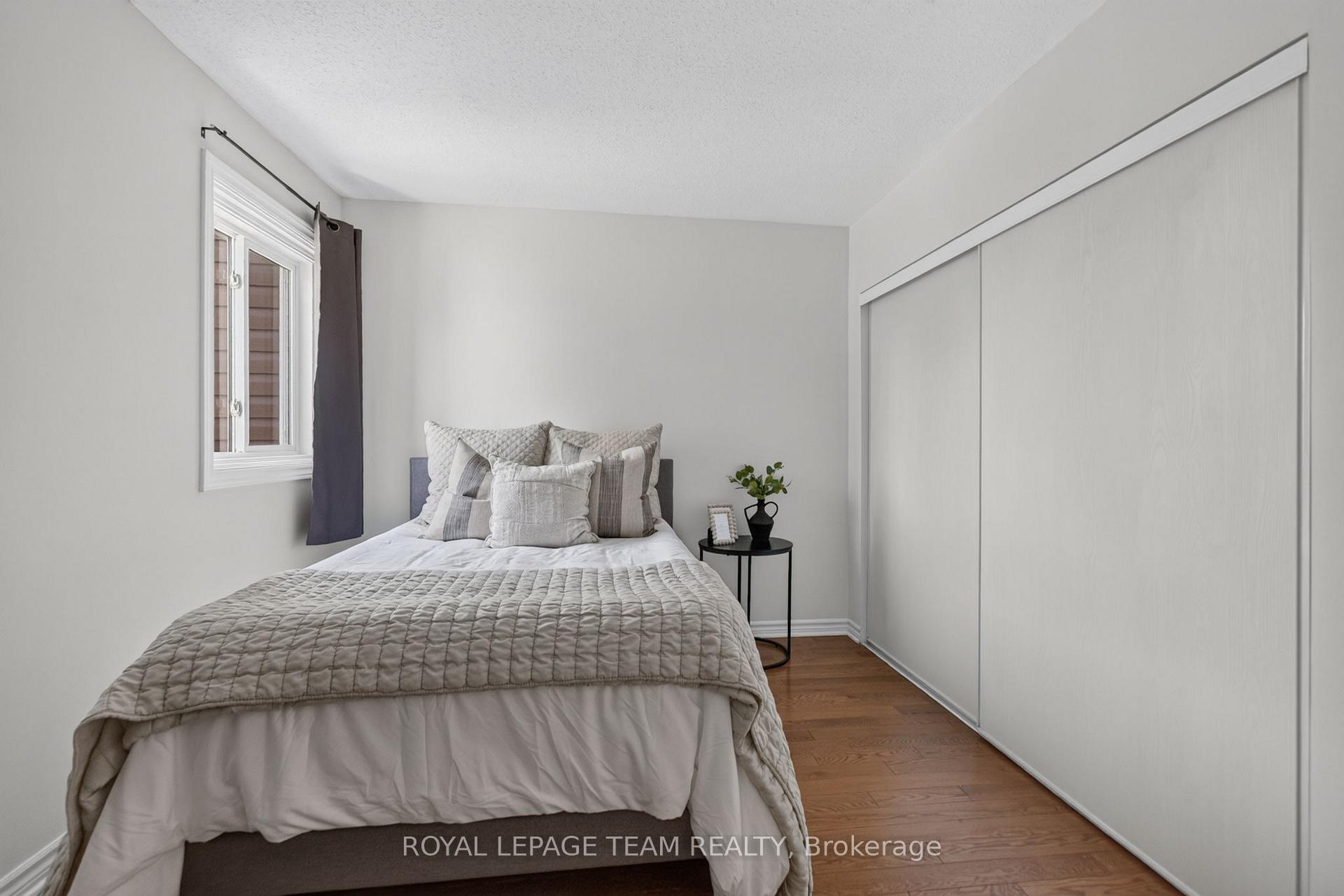 Photo 44 of 41 Longwood Avenue, Ottawa, Lynwood Village — HOMEH