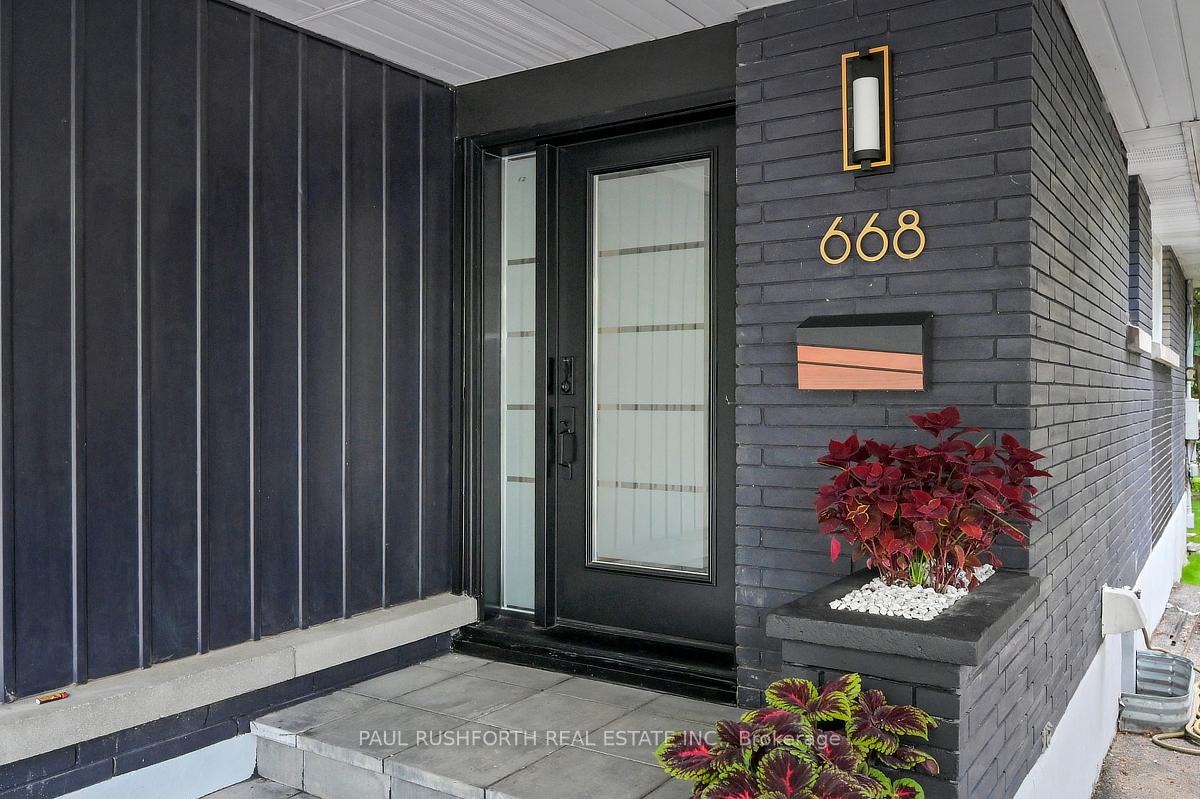 Photo 2 of 668 Fraser Avenue, Ottawa, Laurentianview — HOMEH