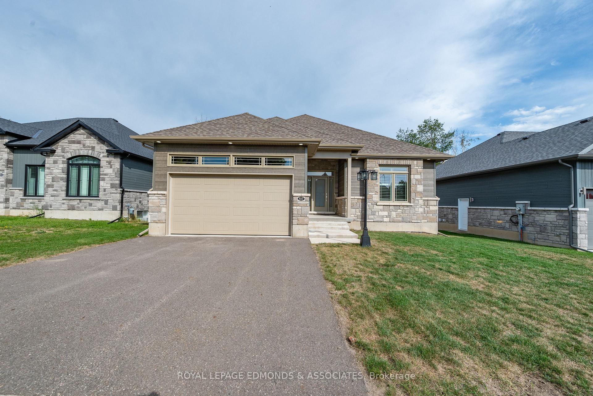 Photo 1 of 517 Sydenham Street, Pembroke, Pembroke — HOMEH