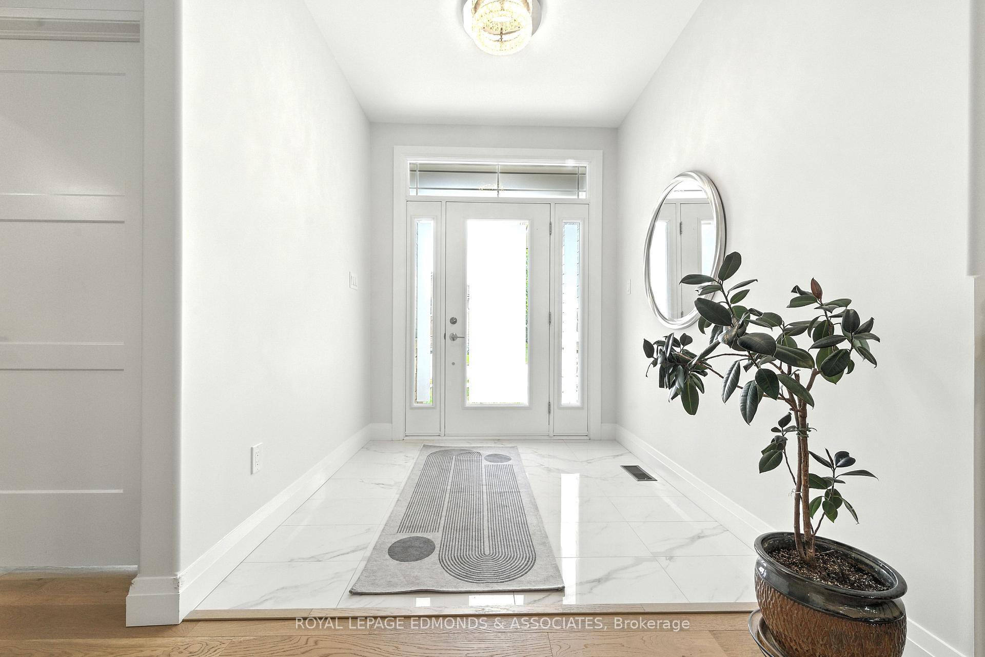 Photo 3 of 517 Sydenham Street, Pembroke, Pembroke — HOMEH