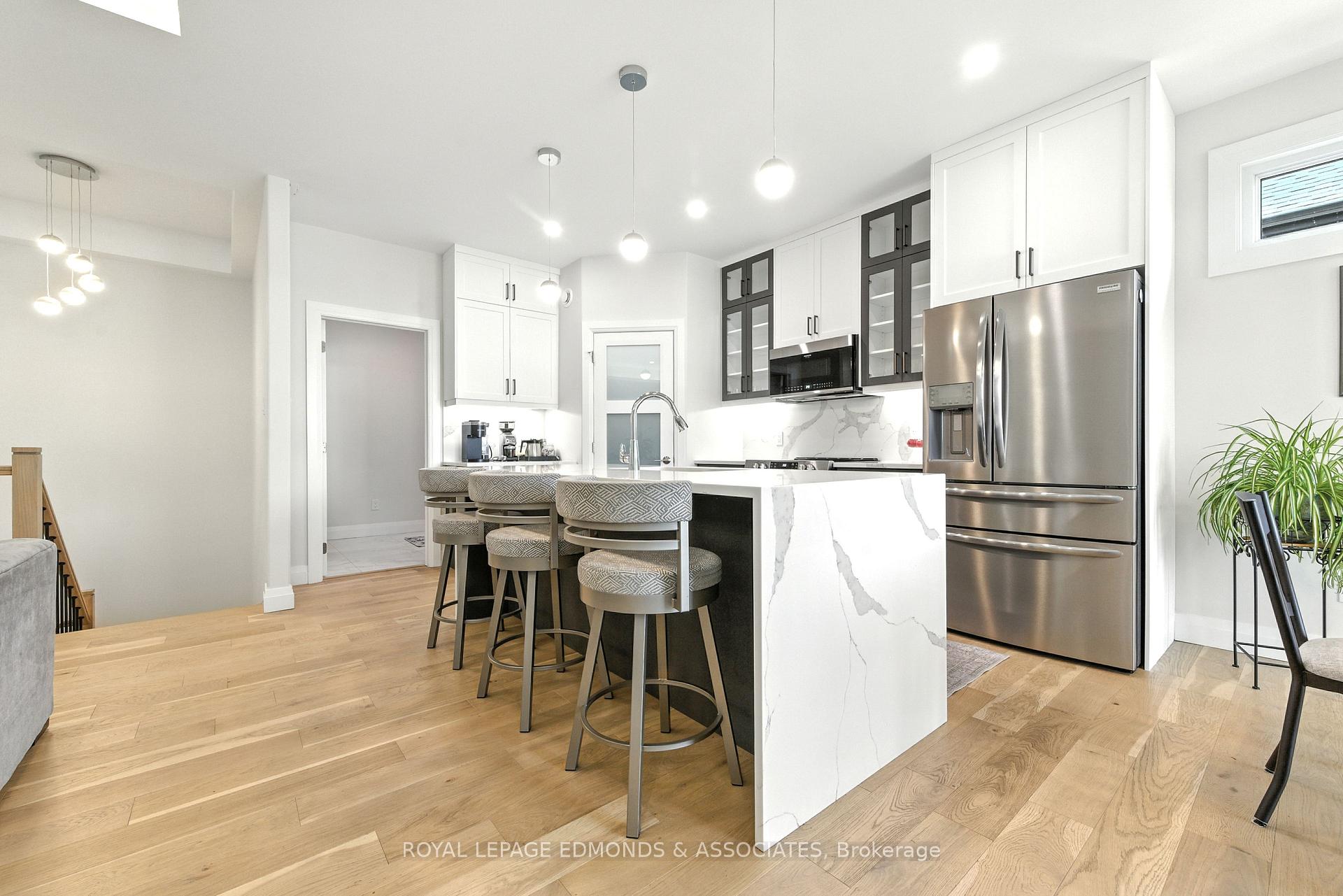 Photo 6 of 517 Sydenham Street, Pembroke, Pembroke — HOMEH
