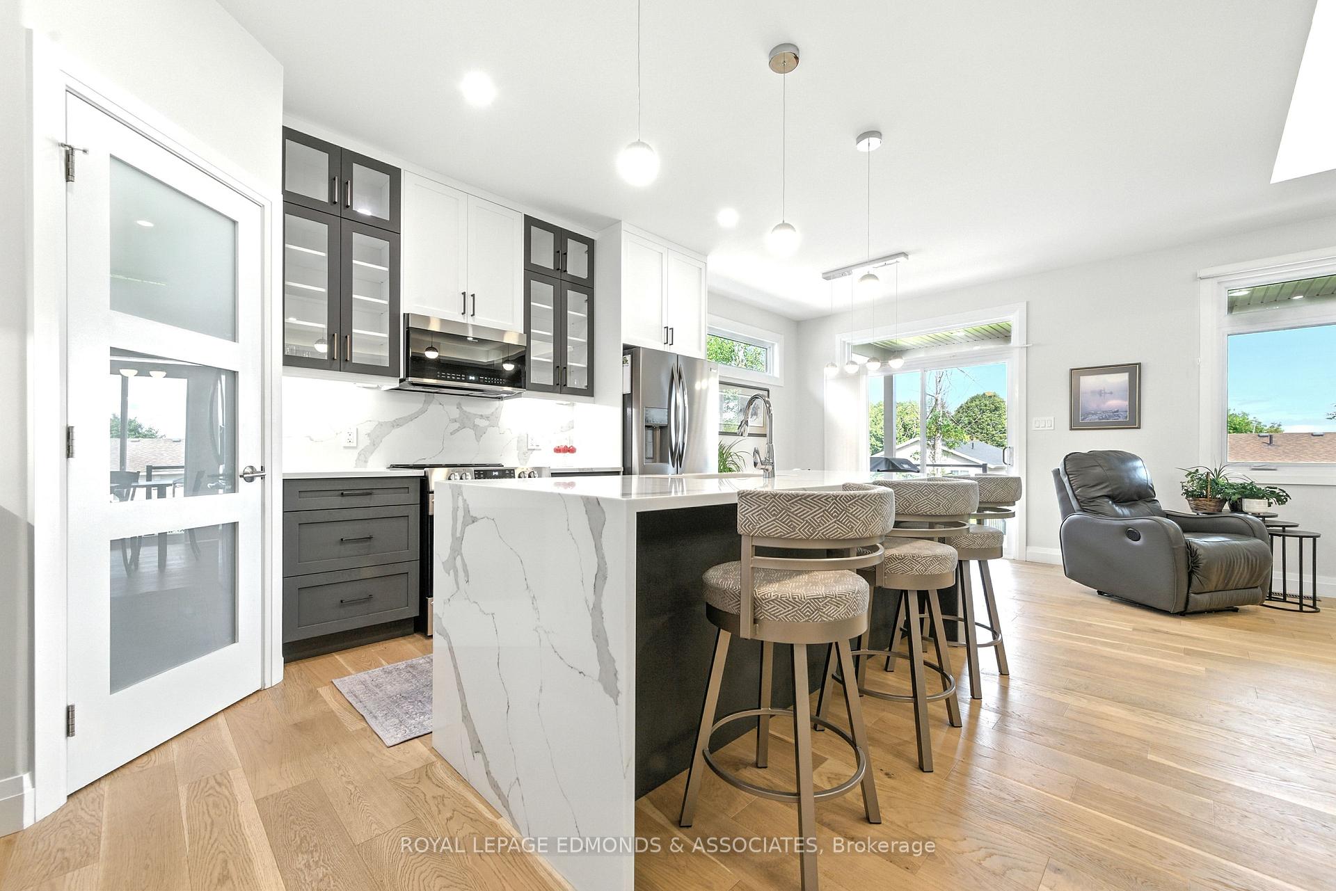 Photo 7 of 517 Sydenham Street, Pembroke, Pembroke — HOMEH