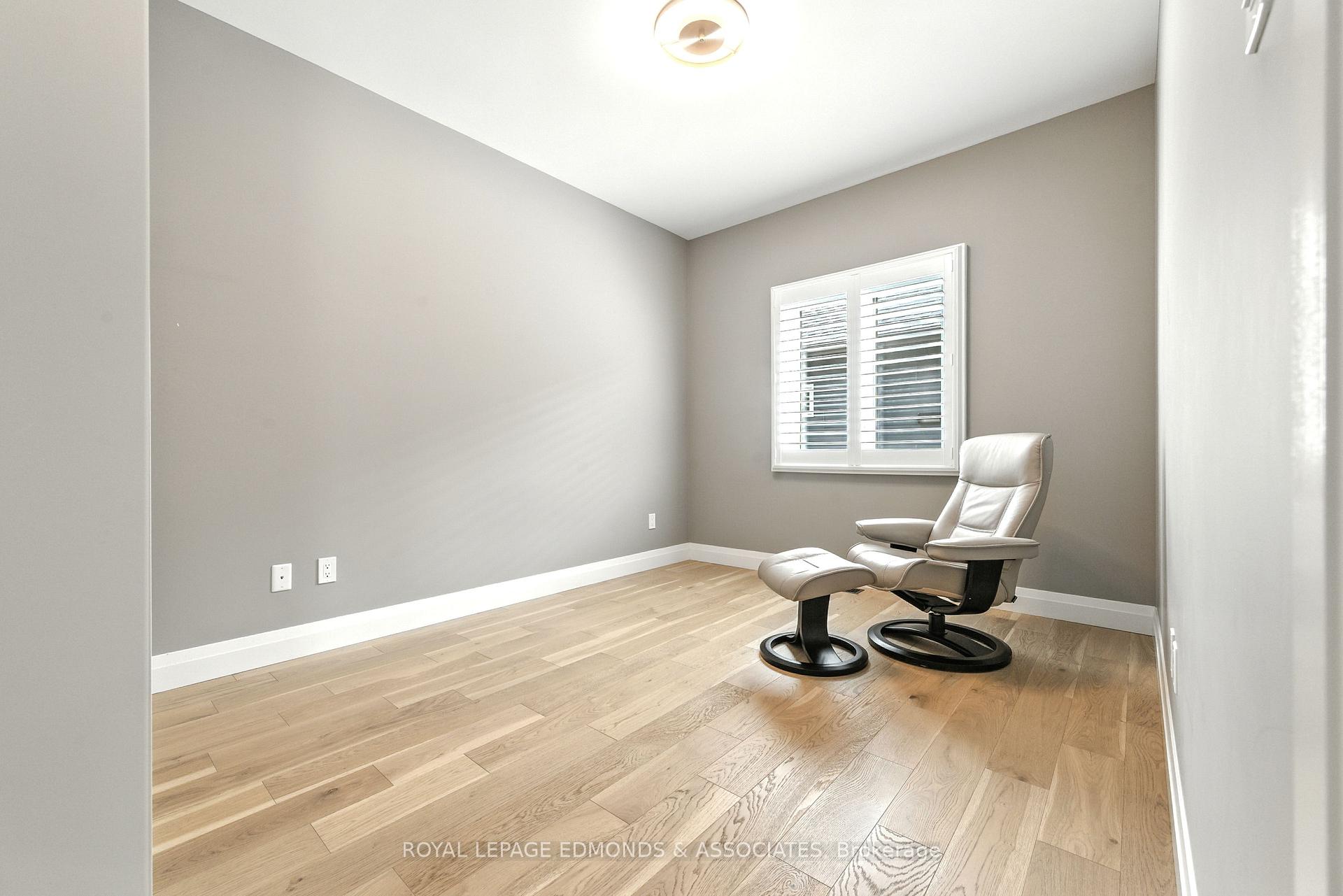 Photo 24 of 517 Sydenham Street, Pembroke, Pembroke — HOMEH