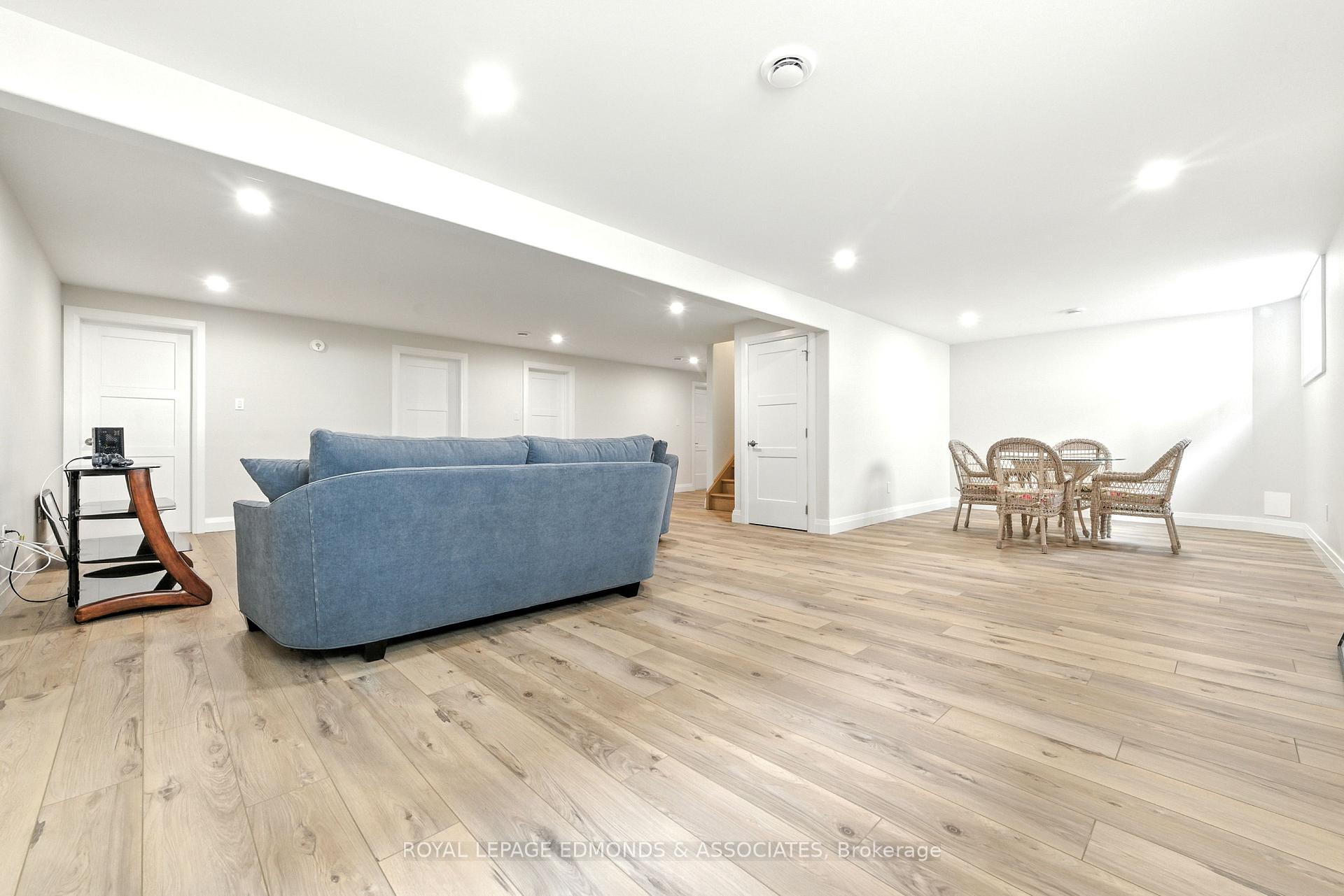 Photo 38 of 517 Sydenham Street, Pembroke, Pembroke — HOMEH