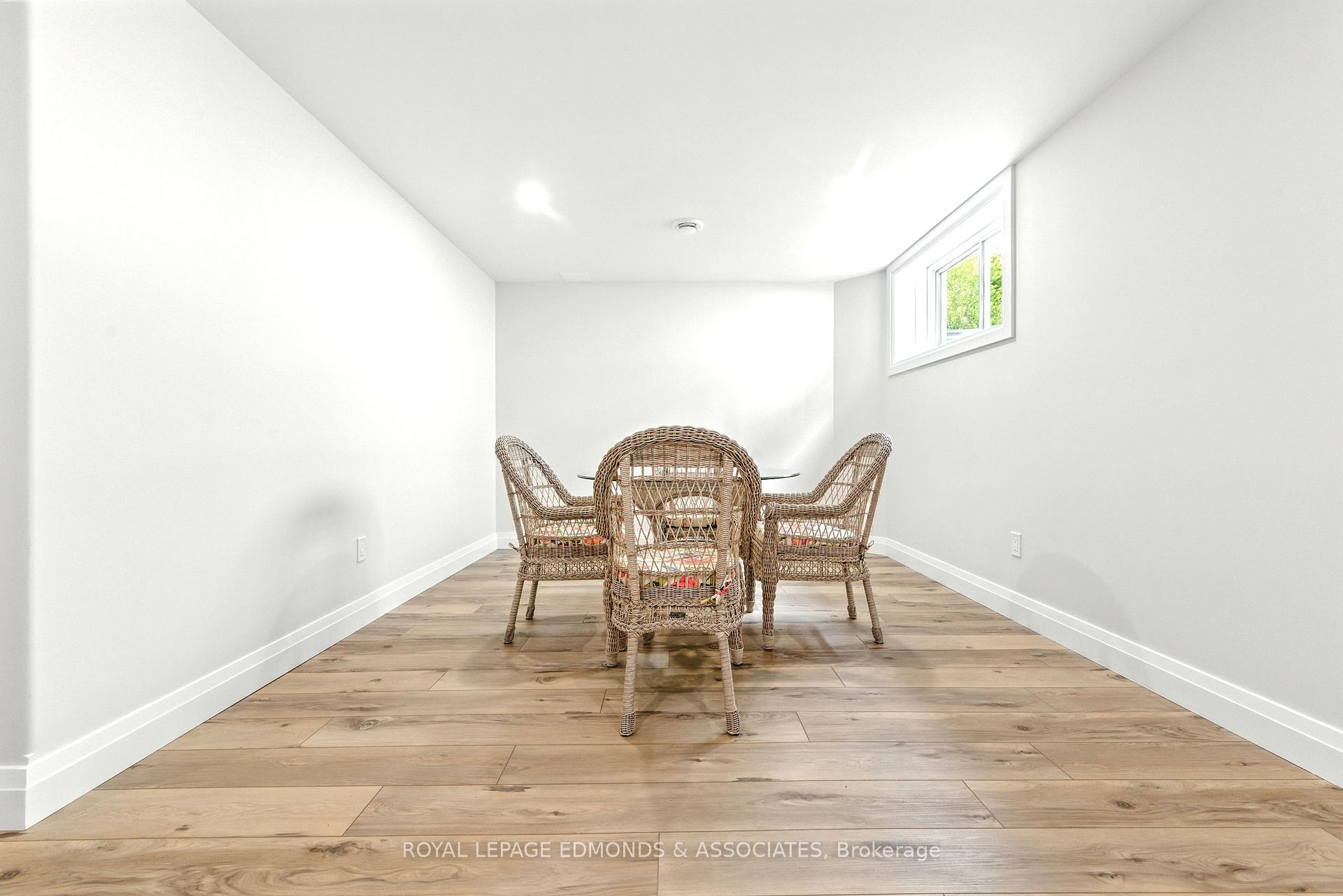 Photo 39 of 517 Sydenham Street, Pembroke, Pembroke — HOMEH