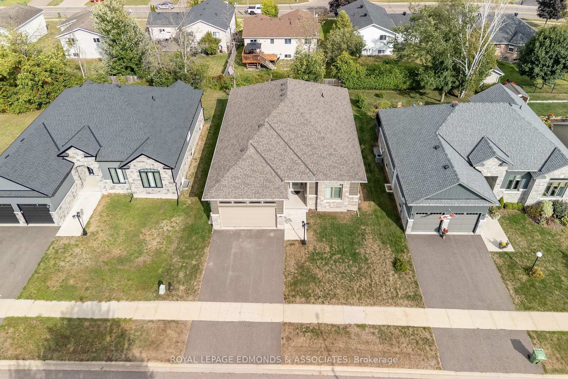 Photo 48 of 517 Sydenham Street, Pembroke, Pembroke — HOMEH
