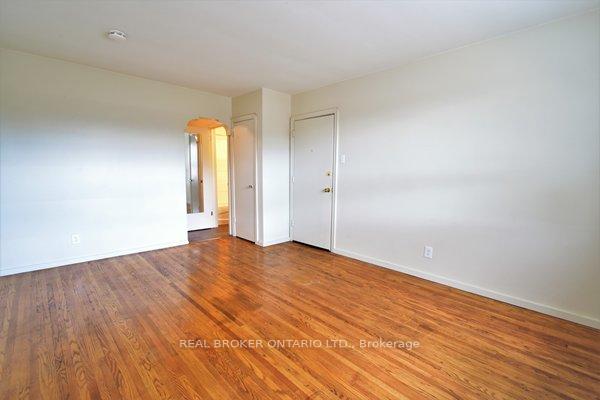 Photo 3 of Unit 3, 202 O'Connor Drive, Toronto, East York — HOMEH