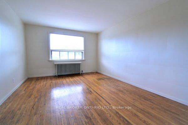 Photo 4 of Unit 3, 202 O'Connor Drive, Toronto, East York — HOMEH