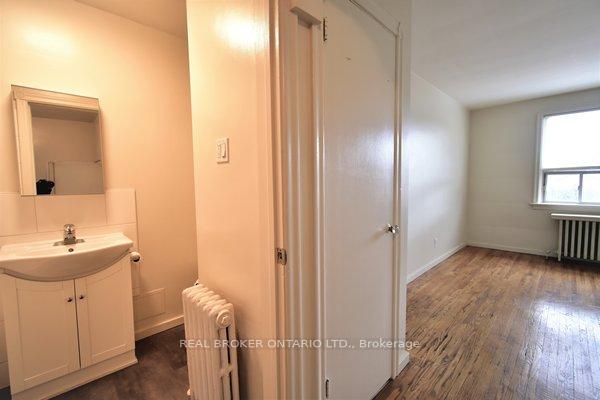 Photo 6 of Unit 3, 202 O'Connor Drive, Toronto, East York — HOMEH