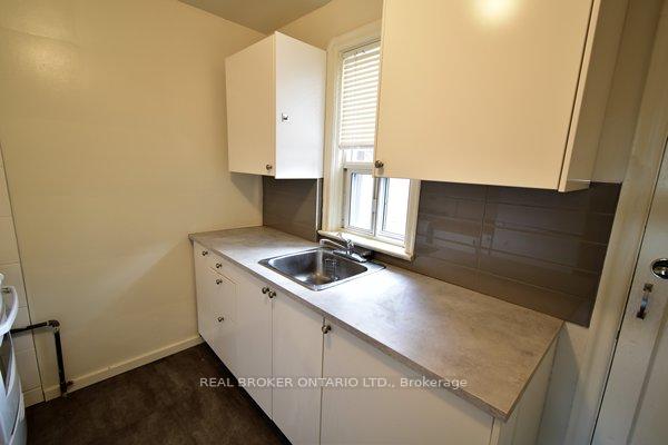 Photo 7 of Unit 3, 202 O'Connor Drive, Toronto, East York — HOMEH