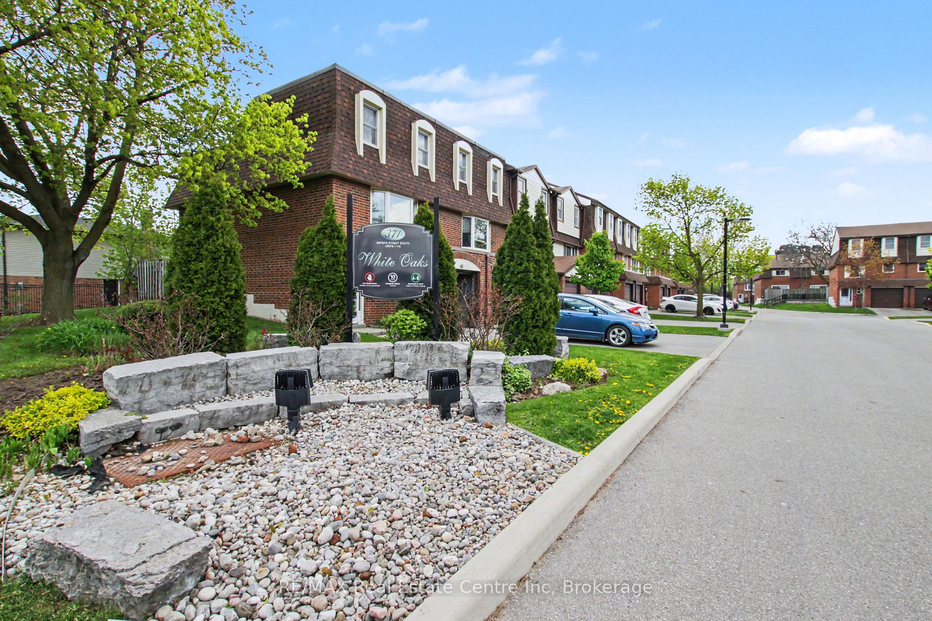 Photo 2 of Unit 49, 371 Bronte Street S, Milton, Old Milton — HOMEH