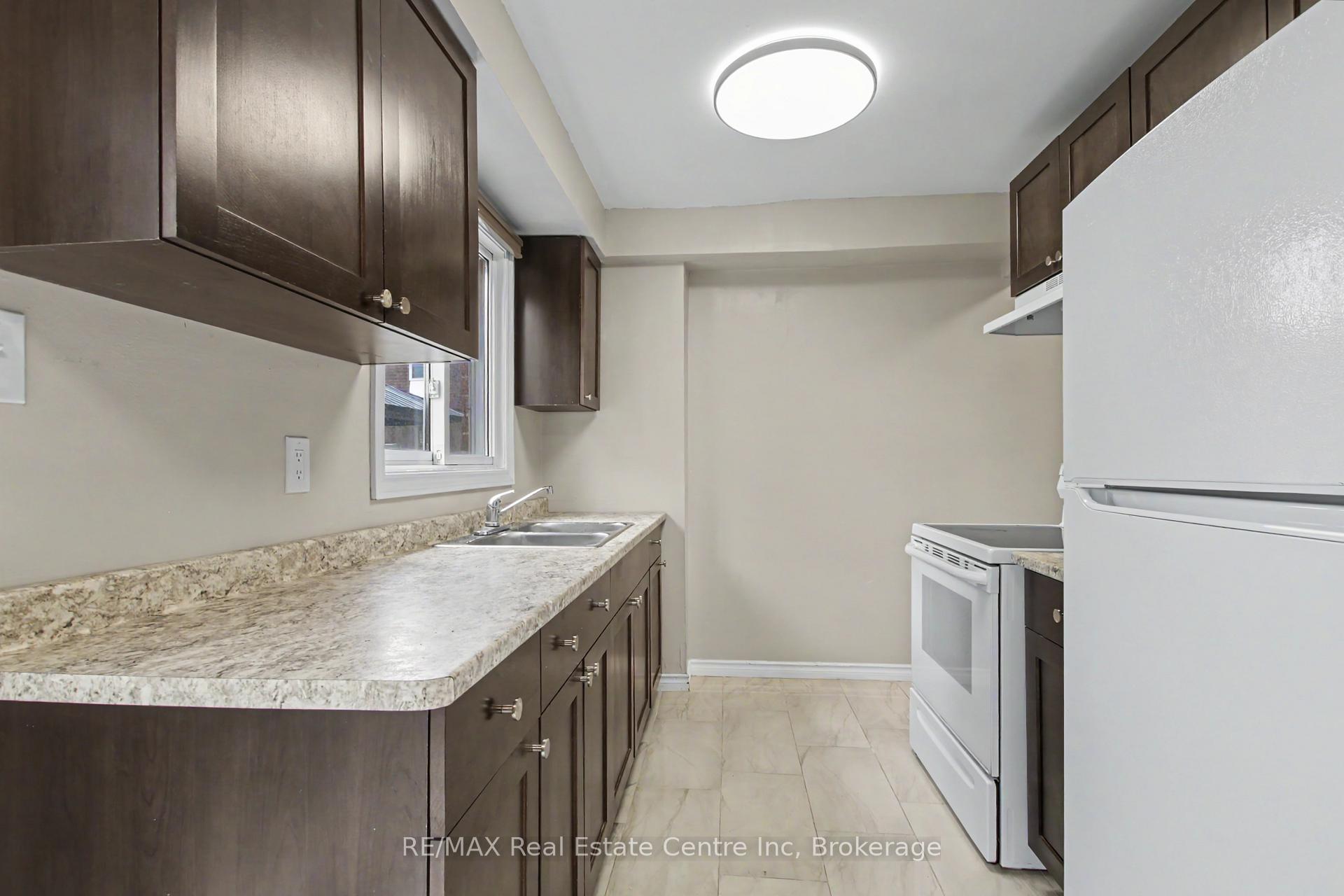 Photo 11 of Unit 49, 371 Bronte Street S, Milton, Old Milton — HOMEH