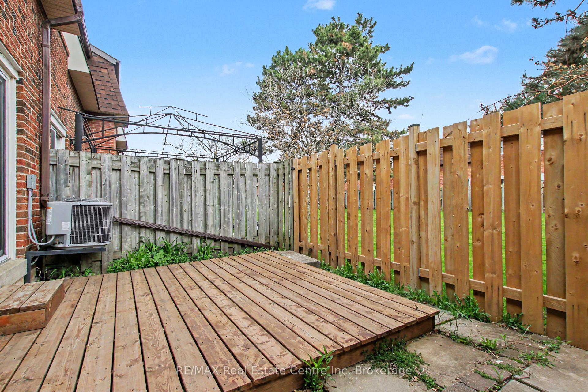 Photo 37 of Unit 49, 371 Bronte Street S, Milton, Old Milton — HOMEH