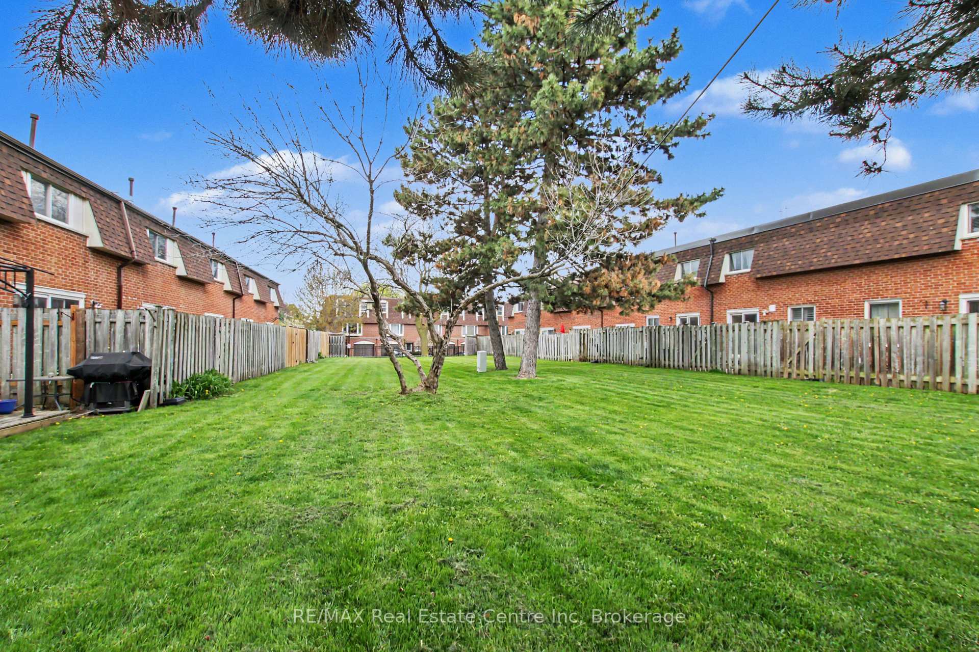 Photo 39 of Unit 49, 371 Bronte Street S, Milton, Old Milton — HOMEH