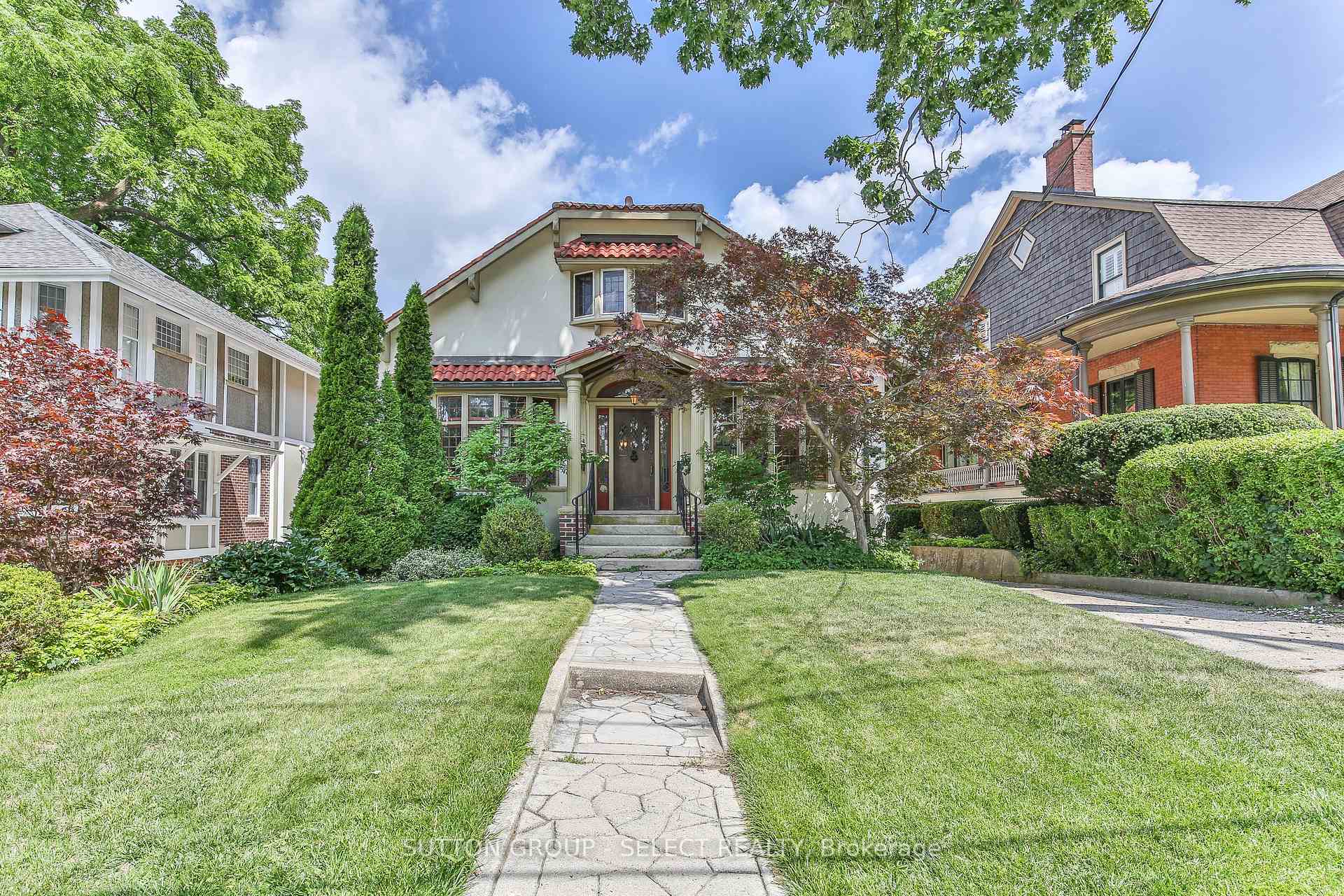 Photo 1 of 272 Huron Street, London, East B — HOMEH