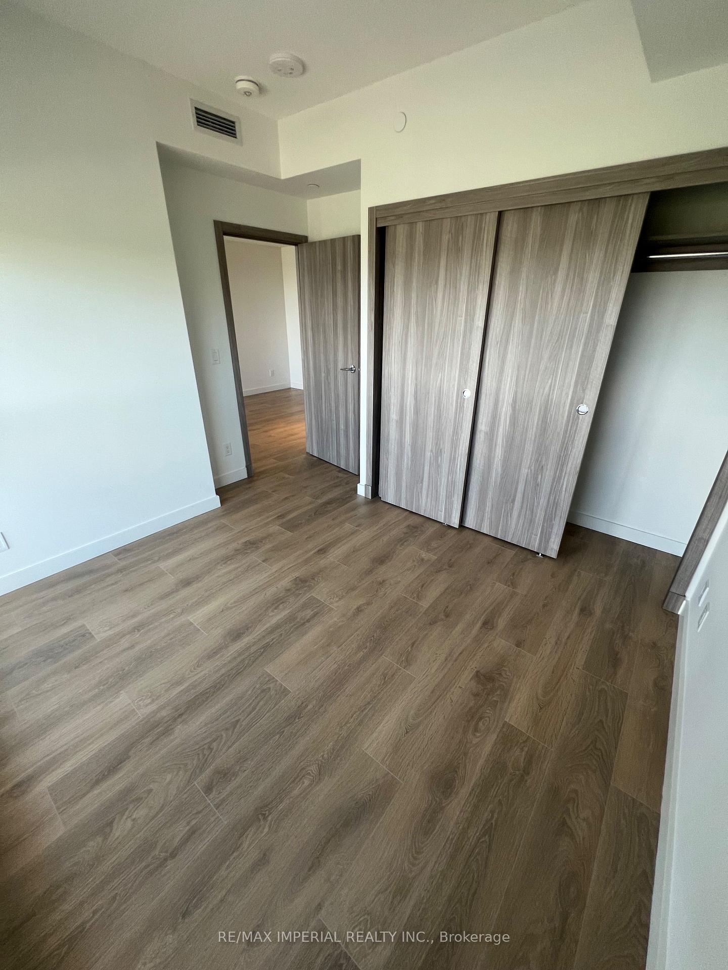 Photo 8 of Unit 610, 25 McMahon Drive E, North York, Bayview Village — HOMEH