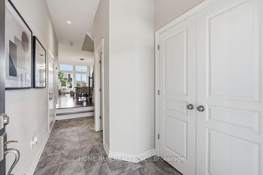 Photo 5 of 752 Carnelian Crescent, Ottawa, Riverside South/Gloucester Glen — HOMEH