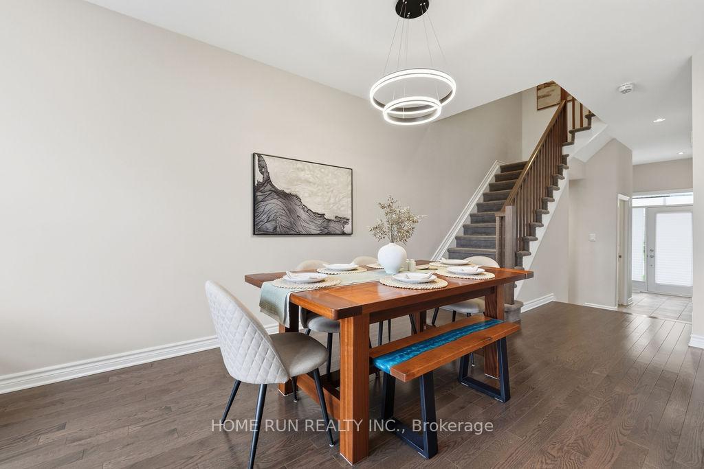 Photo 6 of 752 Carnelian Crescent, Ottawa, Riverside South/Gloucester Glen — HOMEH