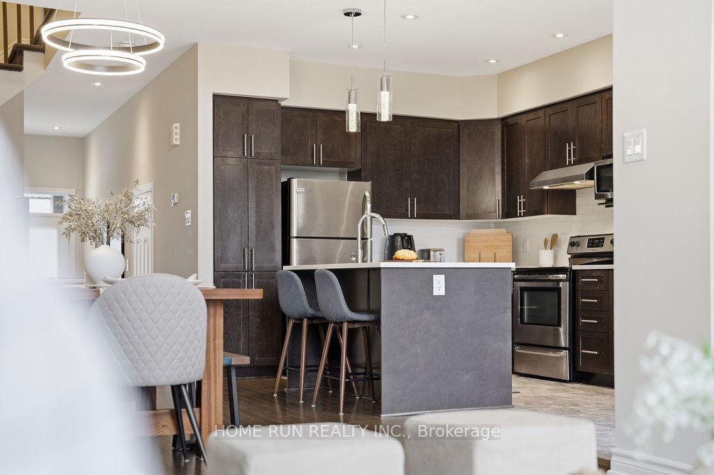 Photo 10 of 752 Carnelian Crescent, Ottawa, Riverside South/Gloucester Glen — HOMEH