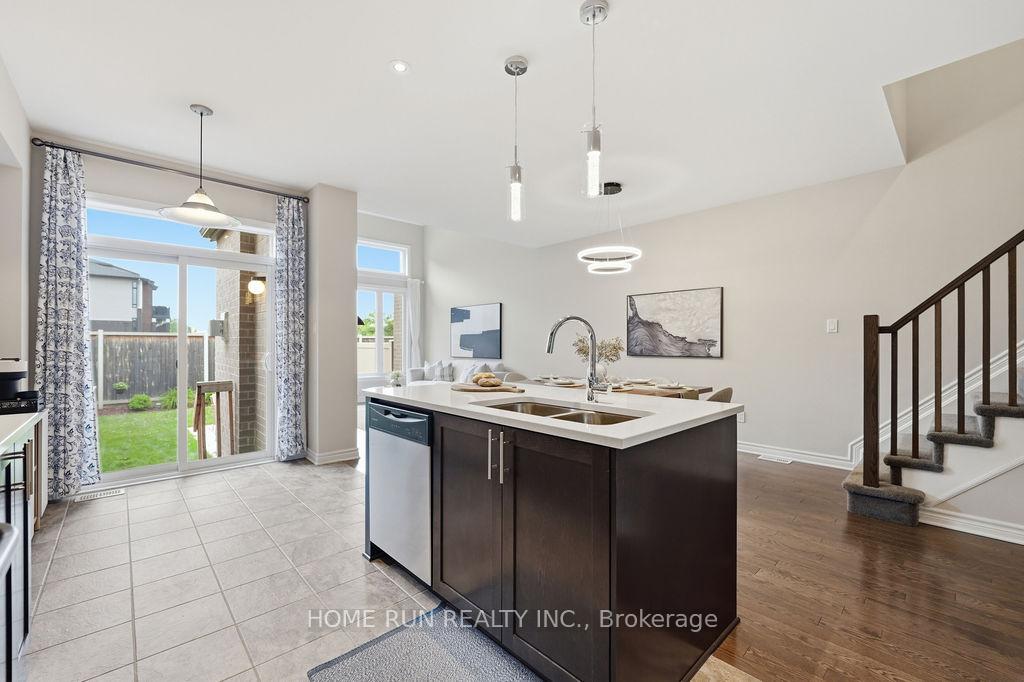 Photo 17 of 752 Carnelian Crescent, Ottawa, Riverside South/Gloucester Glen — HOMEH