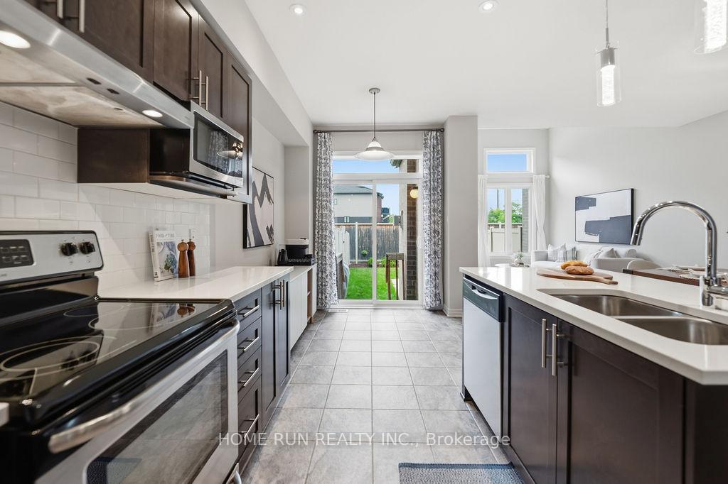 Photo 21 of 752 Carnelian Crescent, Ottawa, Riverside South/Gloucester Glen — HOMEH