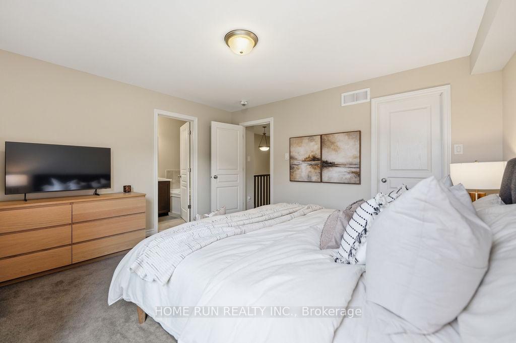 Photo 27 of 752 Carnelian Crescent, Ottawa, Riverside South/Gloucester Glen — HOMEH