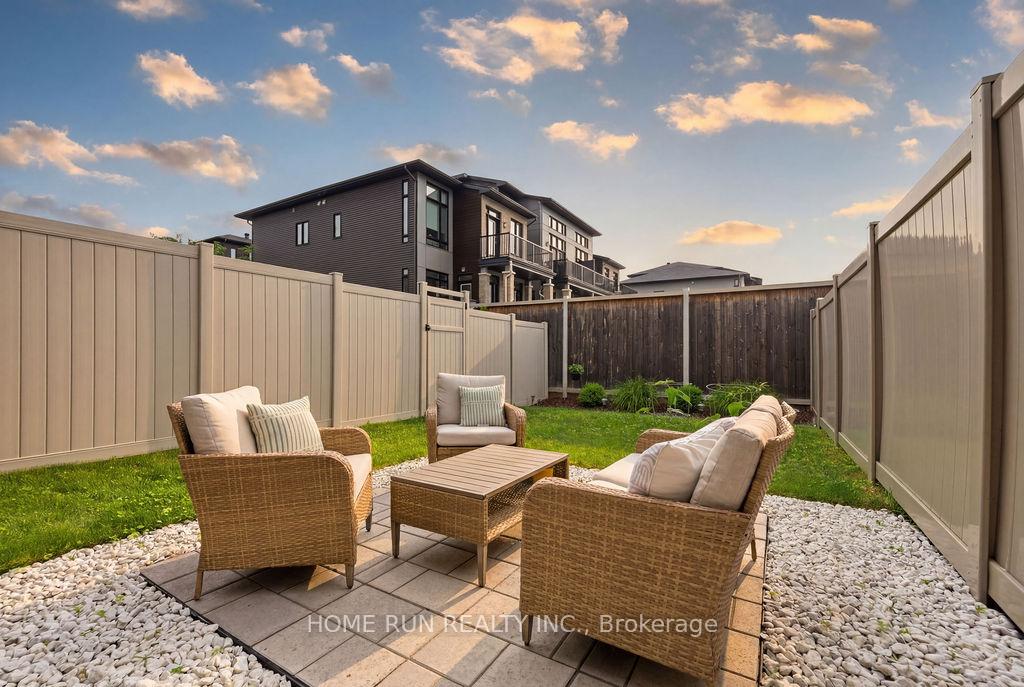 Photo 46 of 752 Carnelian Crescent, Ottawa, Riverside South/Gloucester Glen — HOMEH