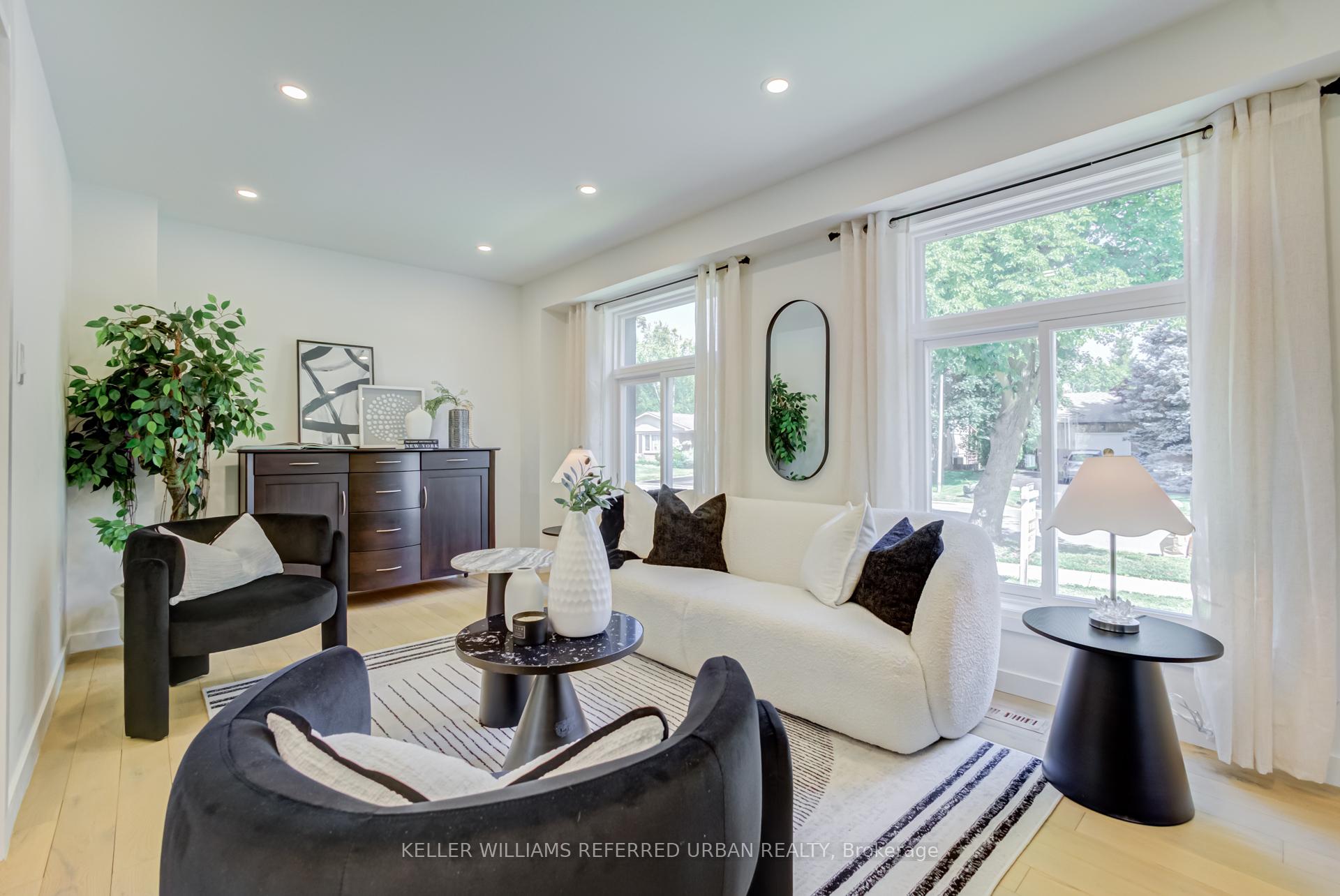 Photo 9 of 7 Cossar Drive, Aurora, Aurora Highlands — HOMEH