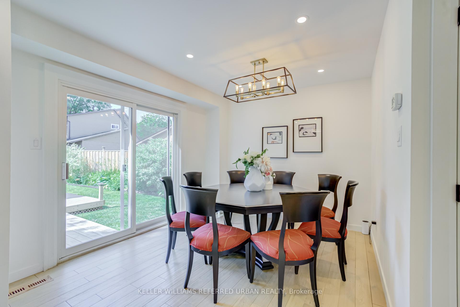 Photo 12 of 7 Cossar Drive, Aurora, Aurora Highlands — HOMEH