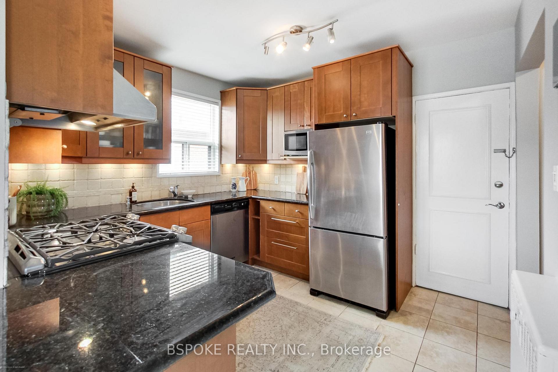 Photo 10 of Unit 3, 7 Warwick Avenue, Toronto, Humewood-Cedarvale — HOMEH