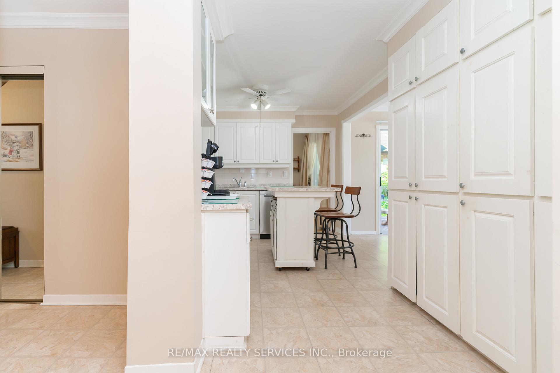 Photo 16 of 39 Dunblaine Crescent, Brampton, Southgate — HOMEH