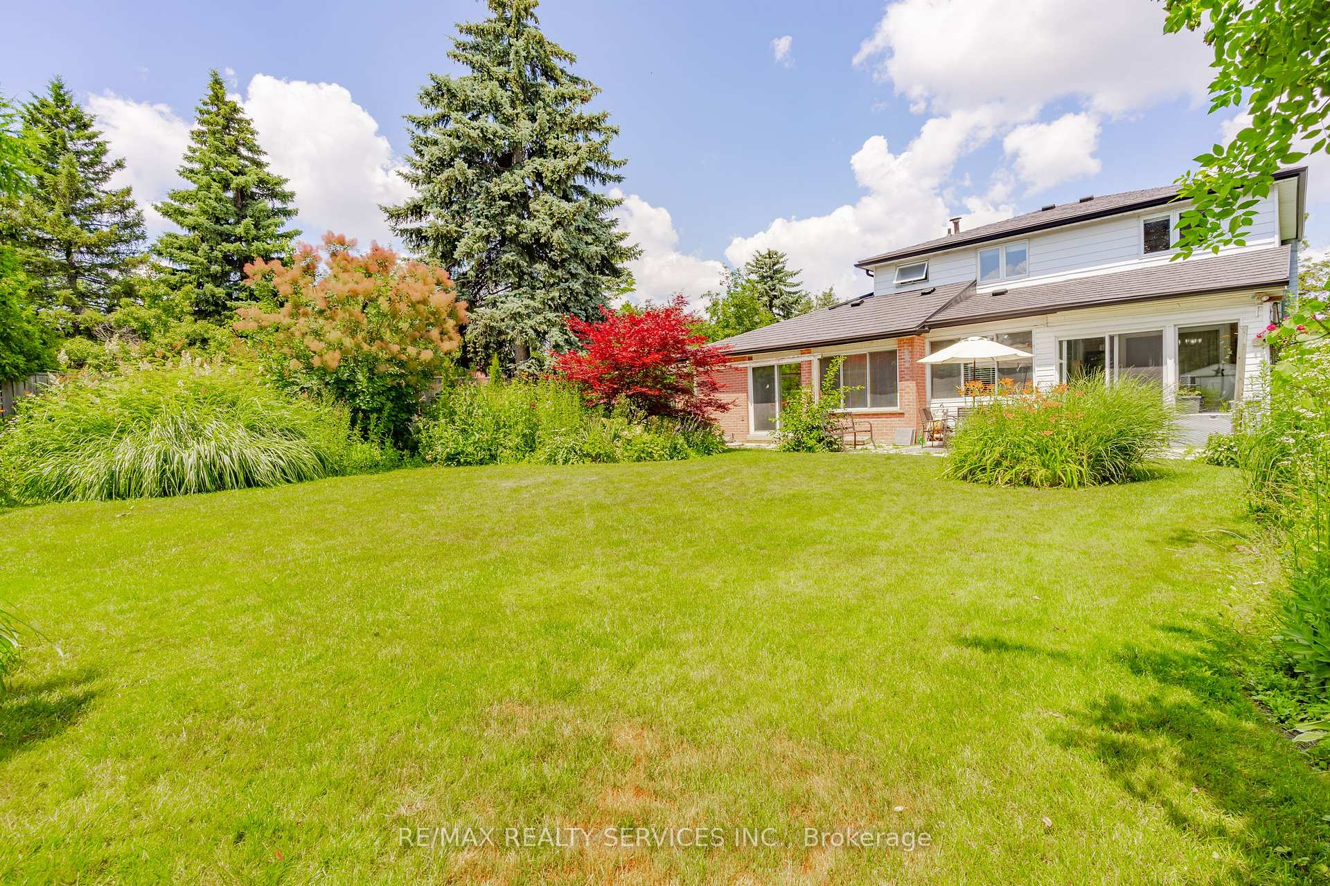 Photo 47 of 39 Dunblaine Crescent, Brampton, Southgate — HOMEH