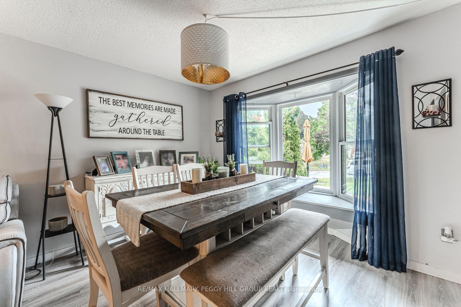 Photo 3 of 69 Fox Run, Barrie, Letitia Heights — HOMEH