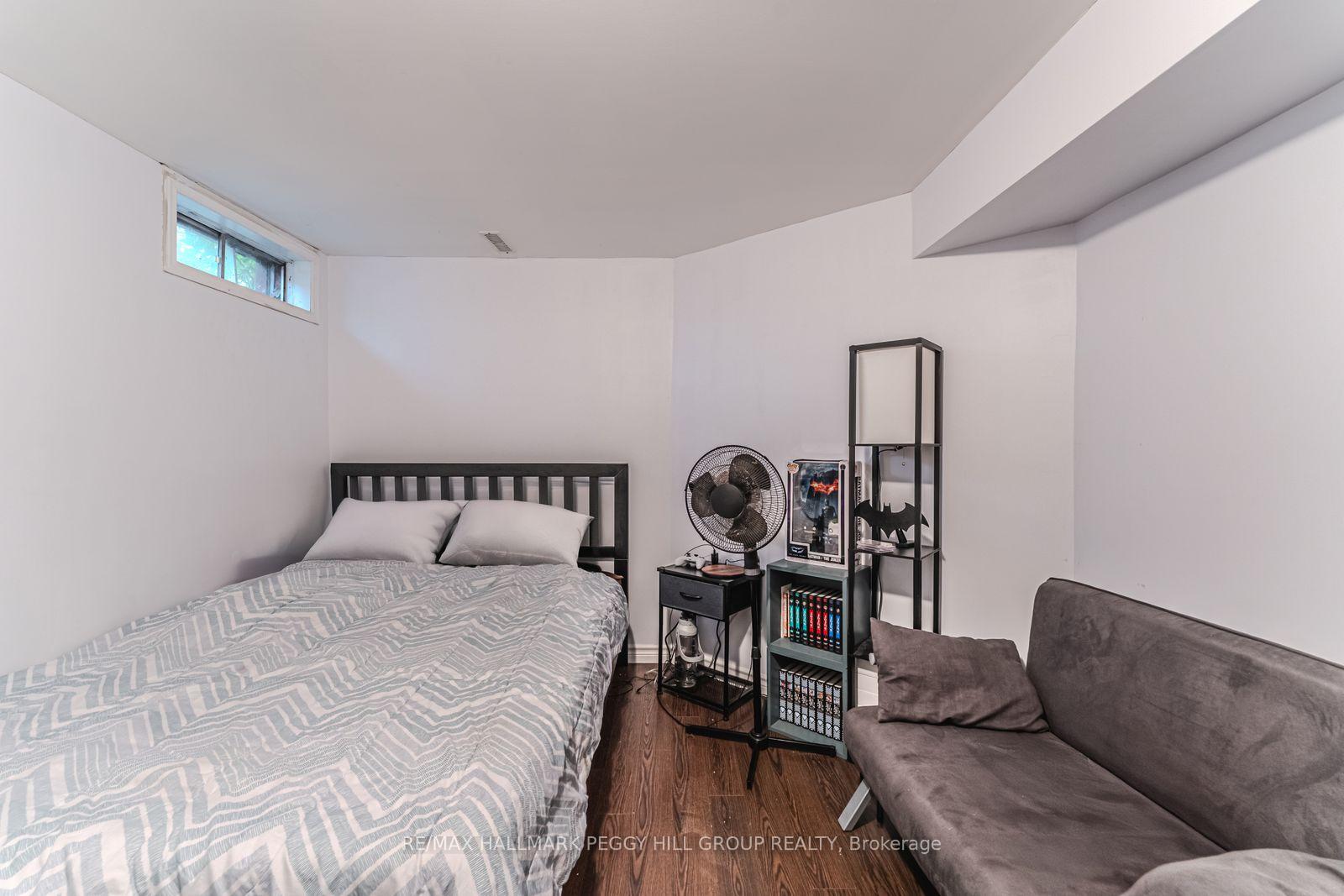 Photo 14 of 69 Fox Run, Barrie, Letitia Heights — HOMEH