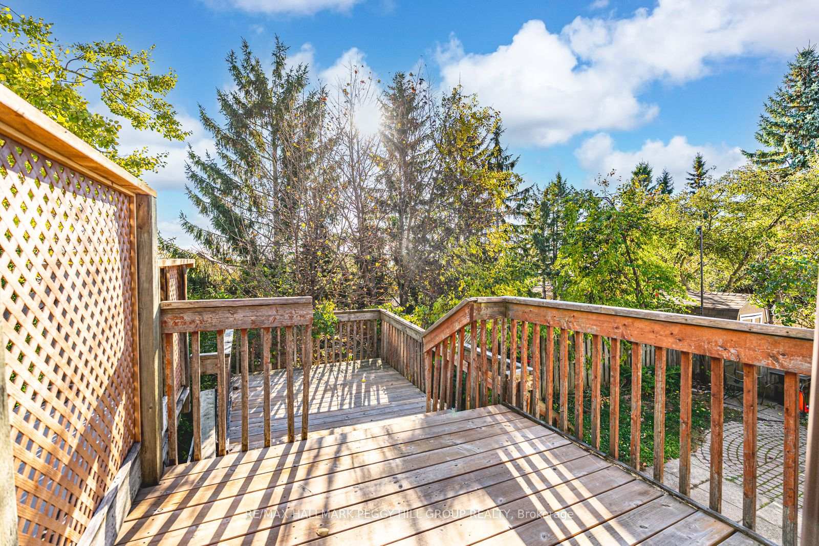 Photo 16 of 69 Fox Run, Barrie, Letitia Heights — HOMEH