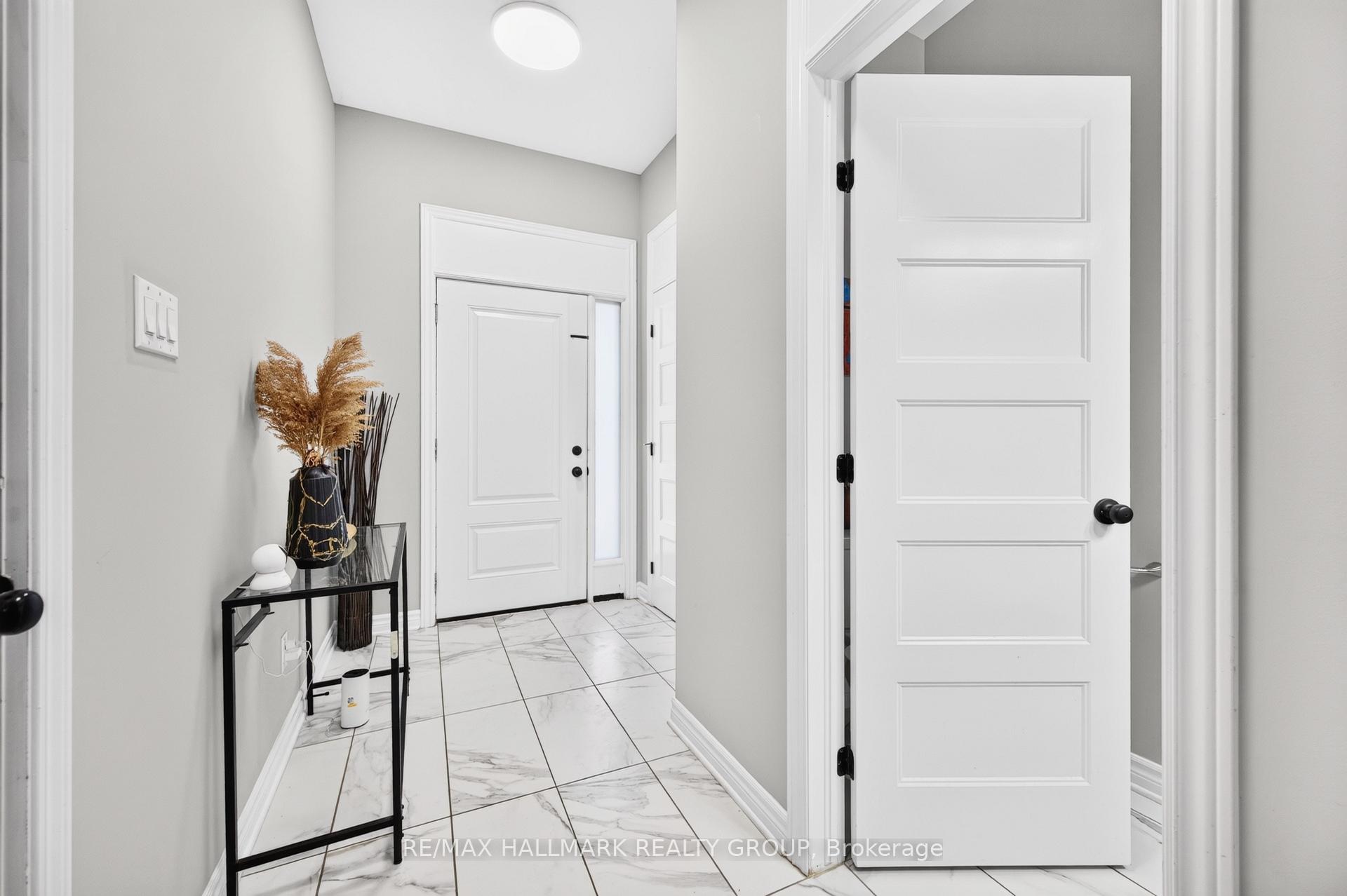 Photo 2 of 335 Alasken Drive, Ottawa, Blossom Park/Kemp Park/Findlay Creek — HOMEH