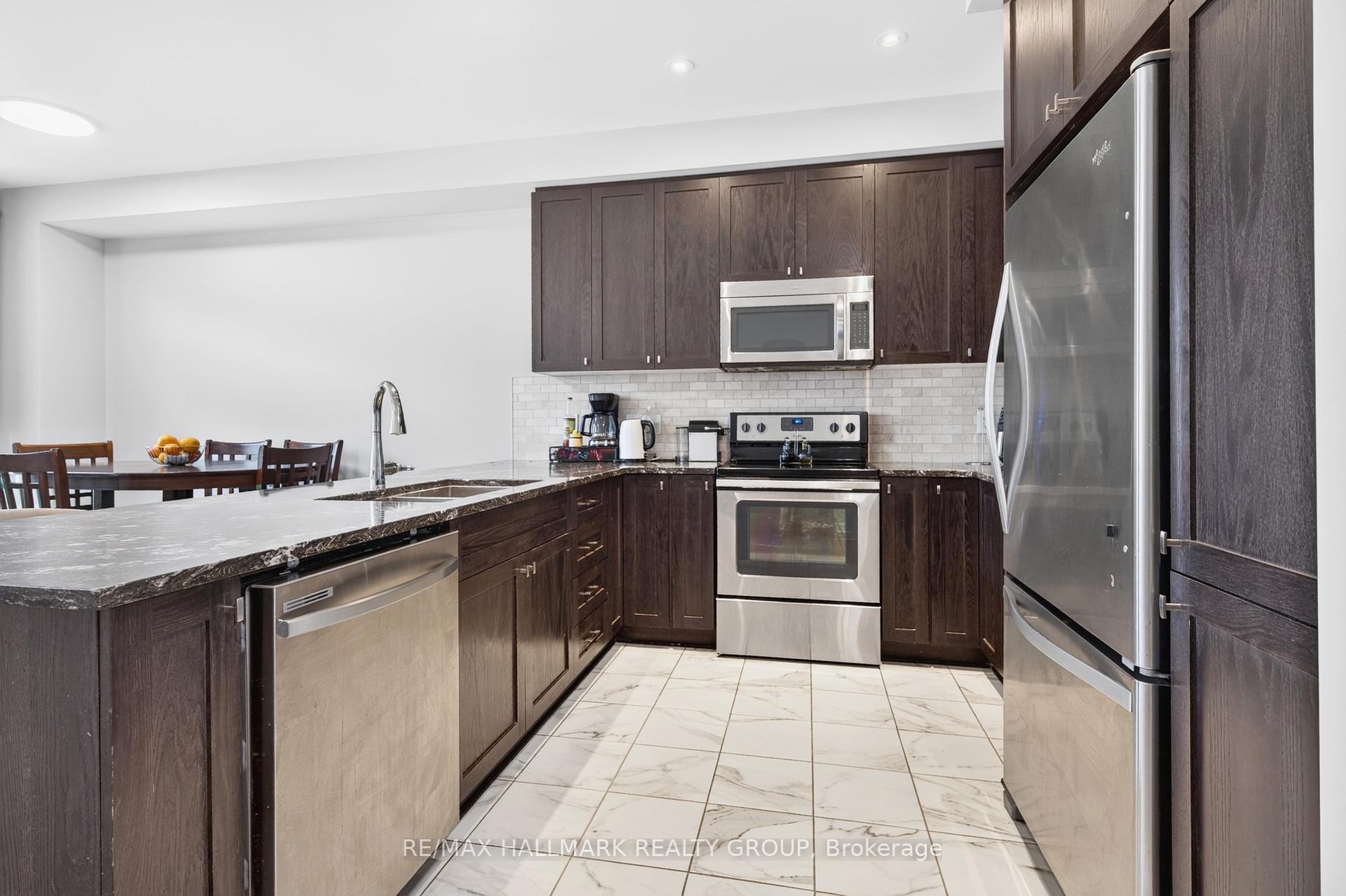 Photo 4 of 335 Alasken Drive, Ottawa, Blossom Park/Kemp Park/Findlay Creek — HOMEH