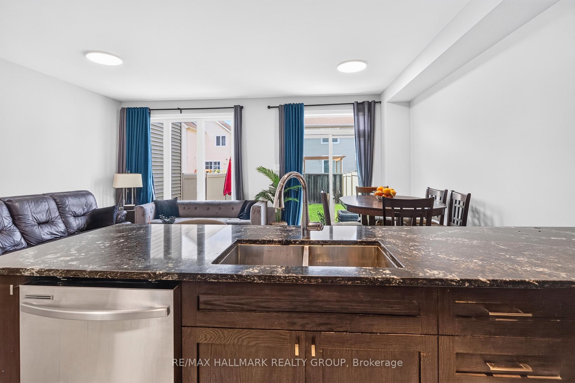 Photo 7 of 335 Alasken Drive, Ottawa, Blossom Park/Kemp Park/Findlay Creek — HOMEH