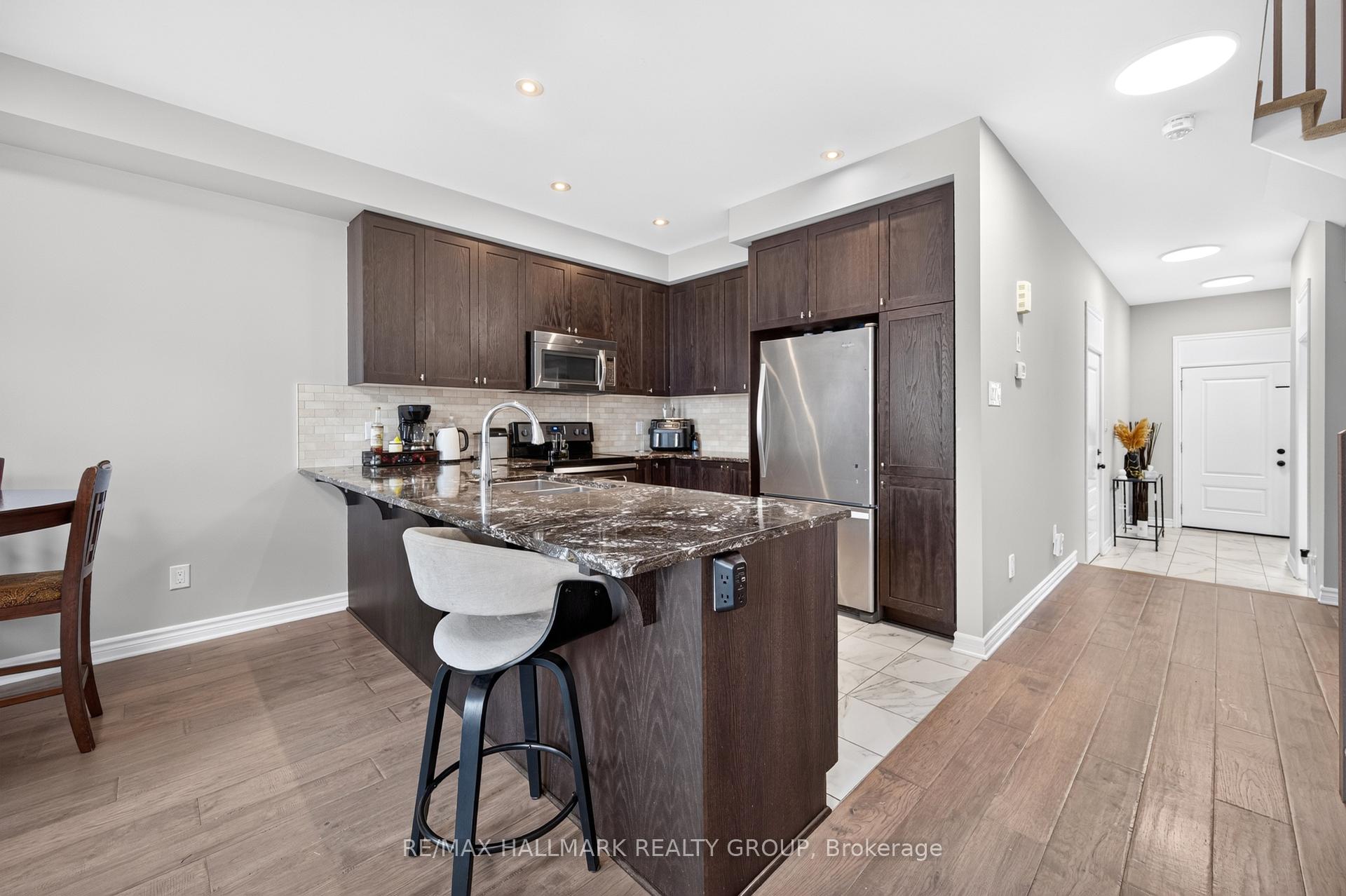 Photo 8 of 335 Alasken Drive, Ottawa, Blossom Park/Kemp Park/Findlay Creek — HOMEH