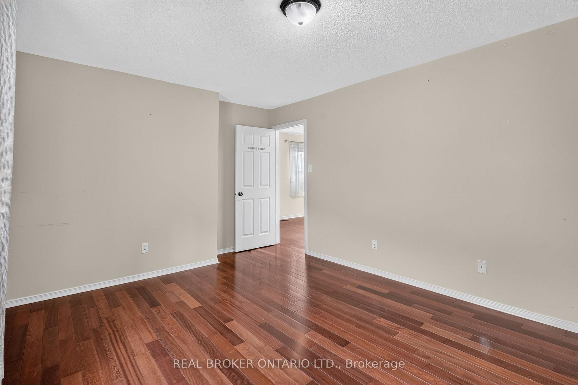 Photo 25 of 2152 Grand Ravine Drive, Oakville, River Oaks — HOMEH