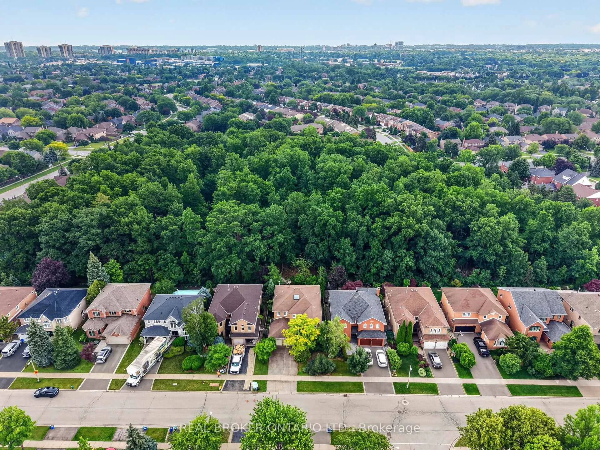 Photo 40 of 2152 Grand Ravine Drive, Oakville, River Oaks — HOMEH
