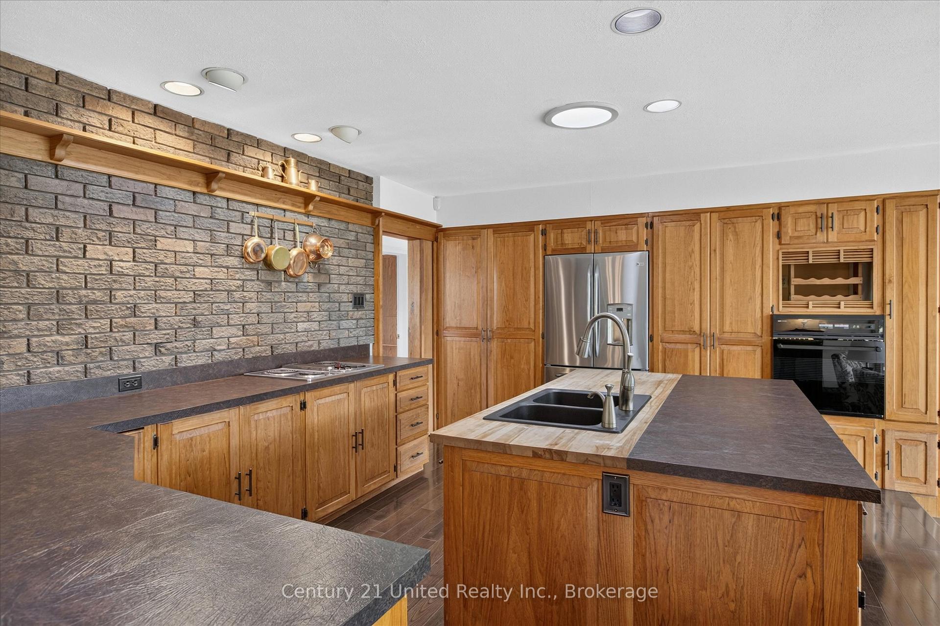 Photo 10 of 130 Earlwood Drive, Peterborough, Monaghan Ward 2 — HOMEH