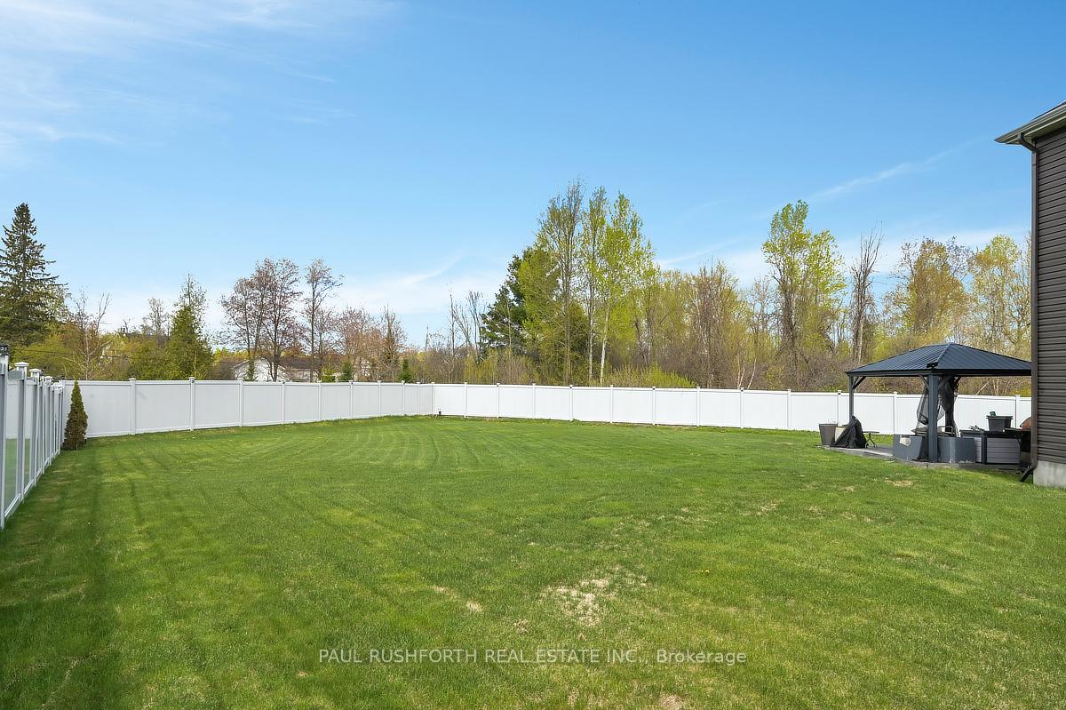 Photo 2 of 35 Sopwith Private, Ottawa, Huntley Ward (South East) — HOMEH