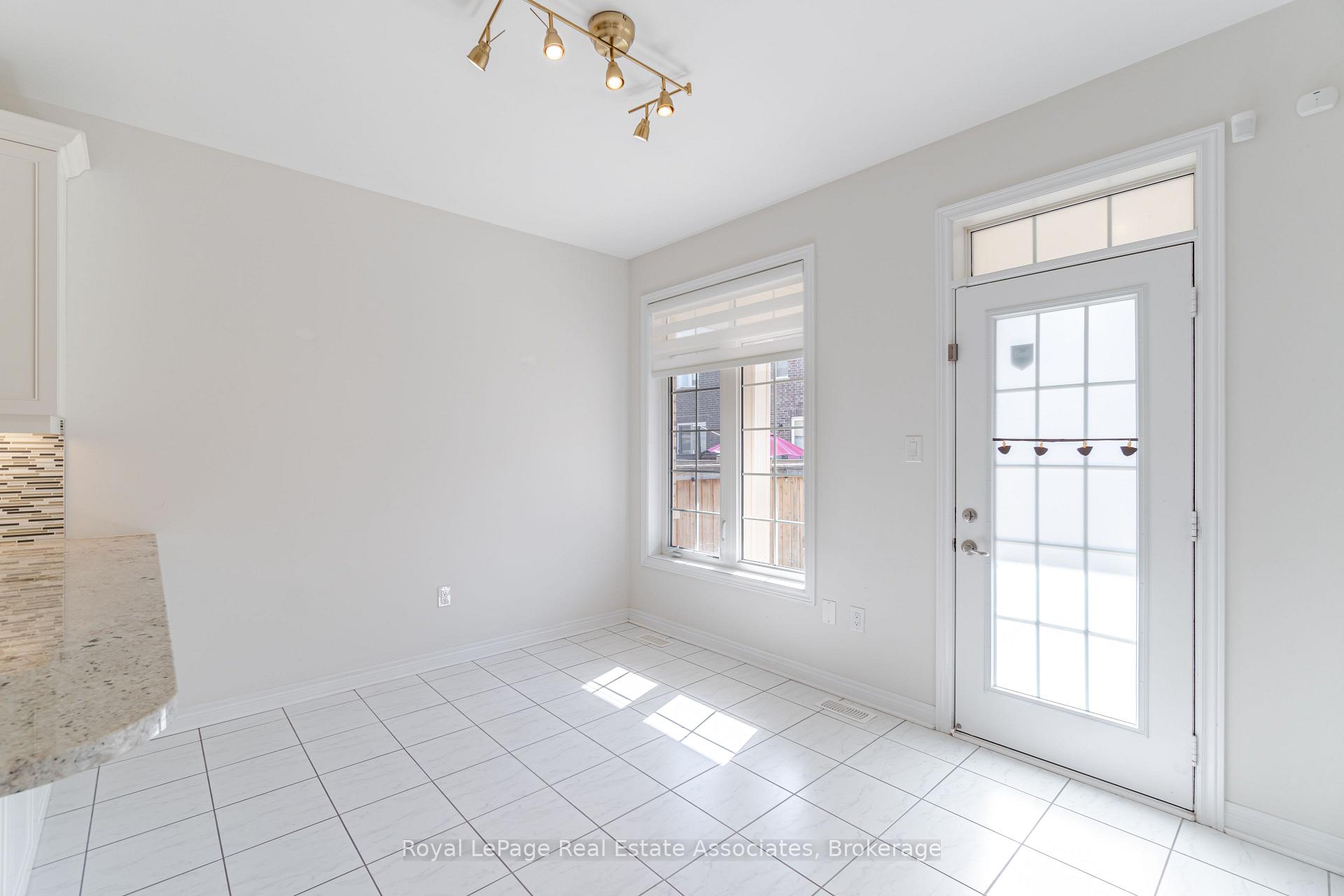 Photo 9 of 3172 Ernest Appelbe Boulevard, Oakville, Glenorchy — HOMEH