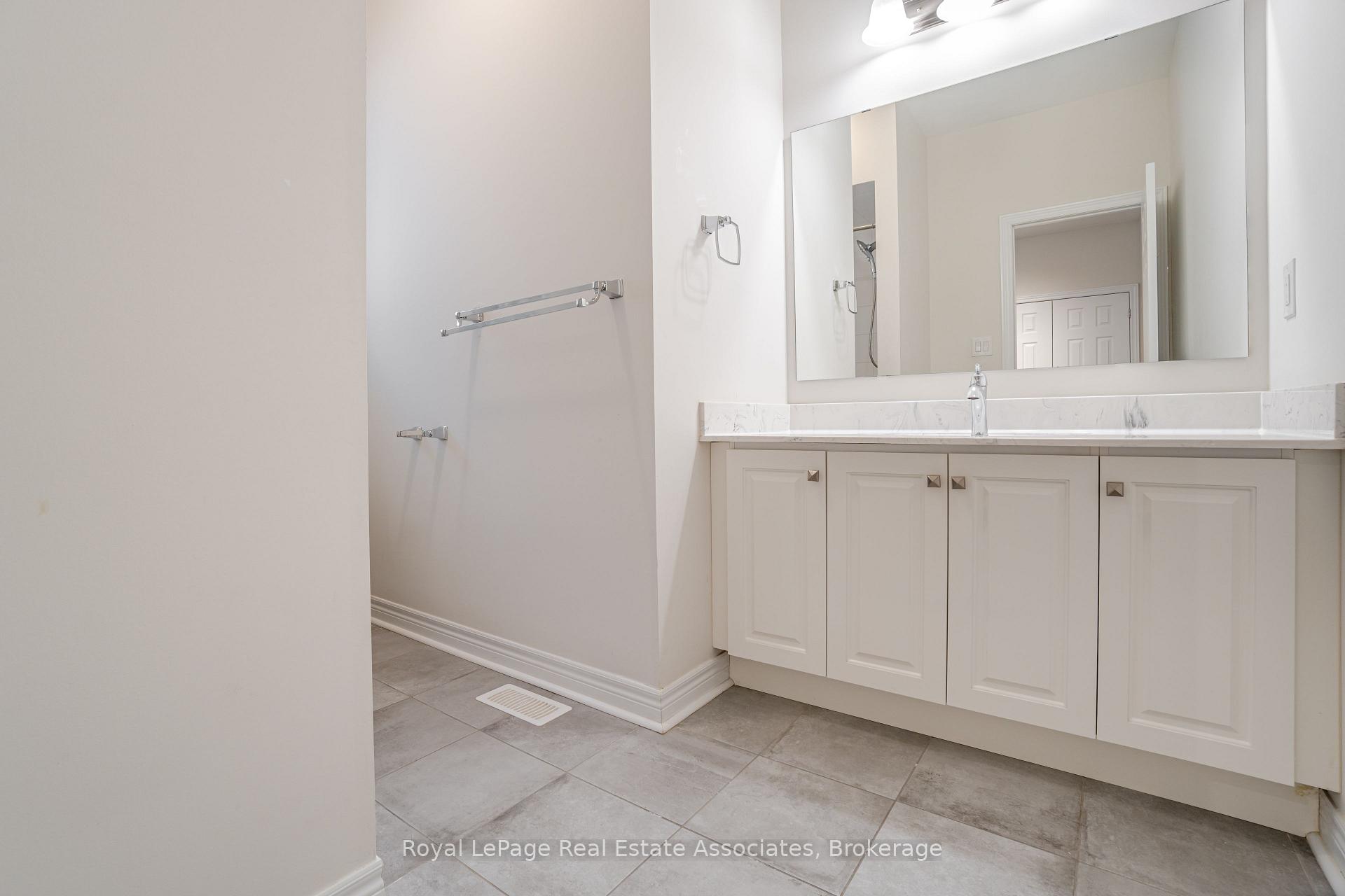 Photo 23 of 3172 Ernest Appelbe Boulevard, Oakville, Glenorchy — HOMEH