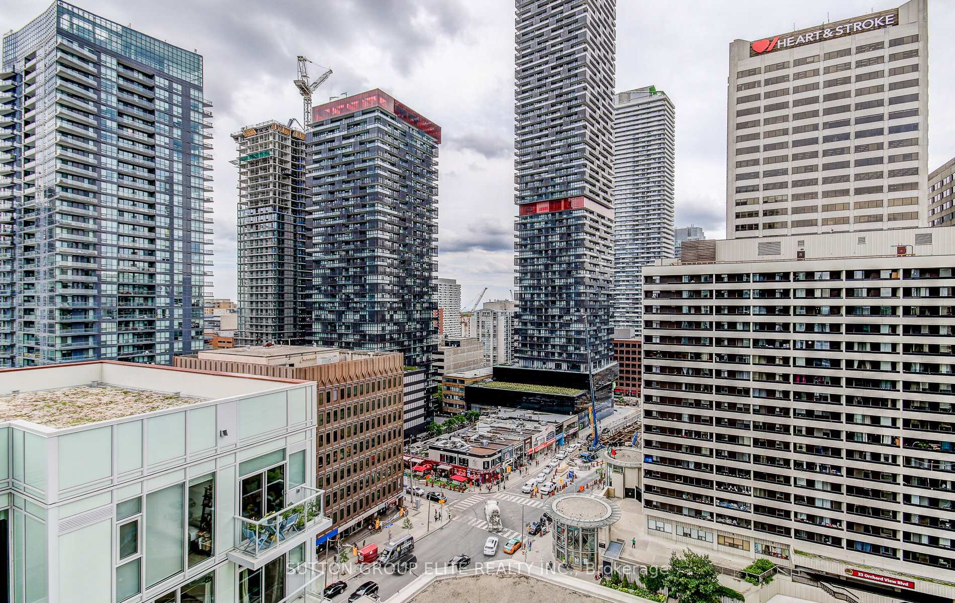 Photo 14 of Unit 1205, 33 Helendale Avenue, Toronto, Yonge-Eglinton — HOMEH