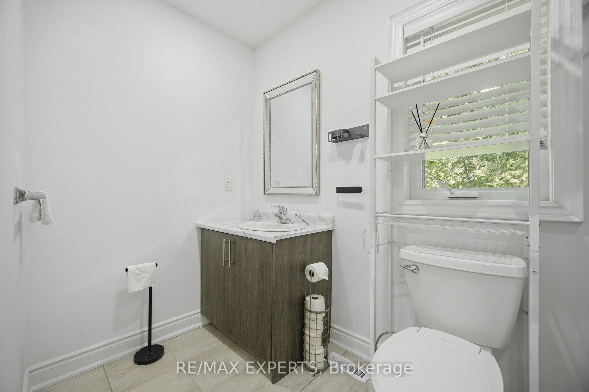 Photo 20 of 3211 Cove Avenue, Innisfil, Rural Innisfil — HOMEH