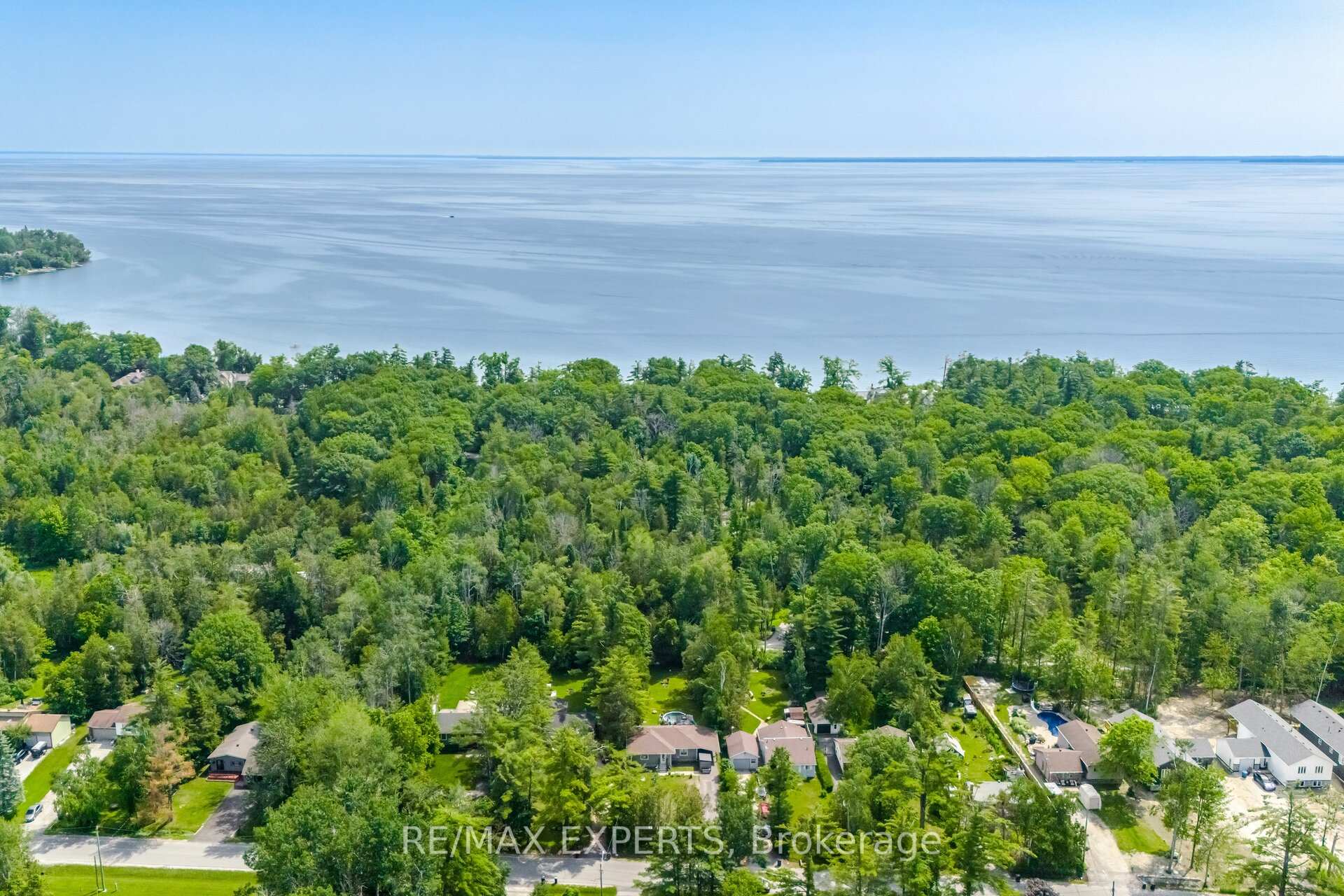 Photo 39 of 3211 Cove Avenue, Innisfil, Rural Innisfil — HOMEH