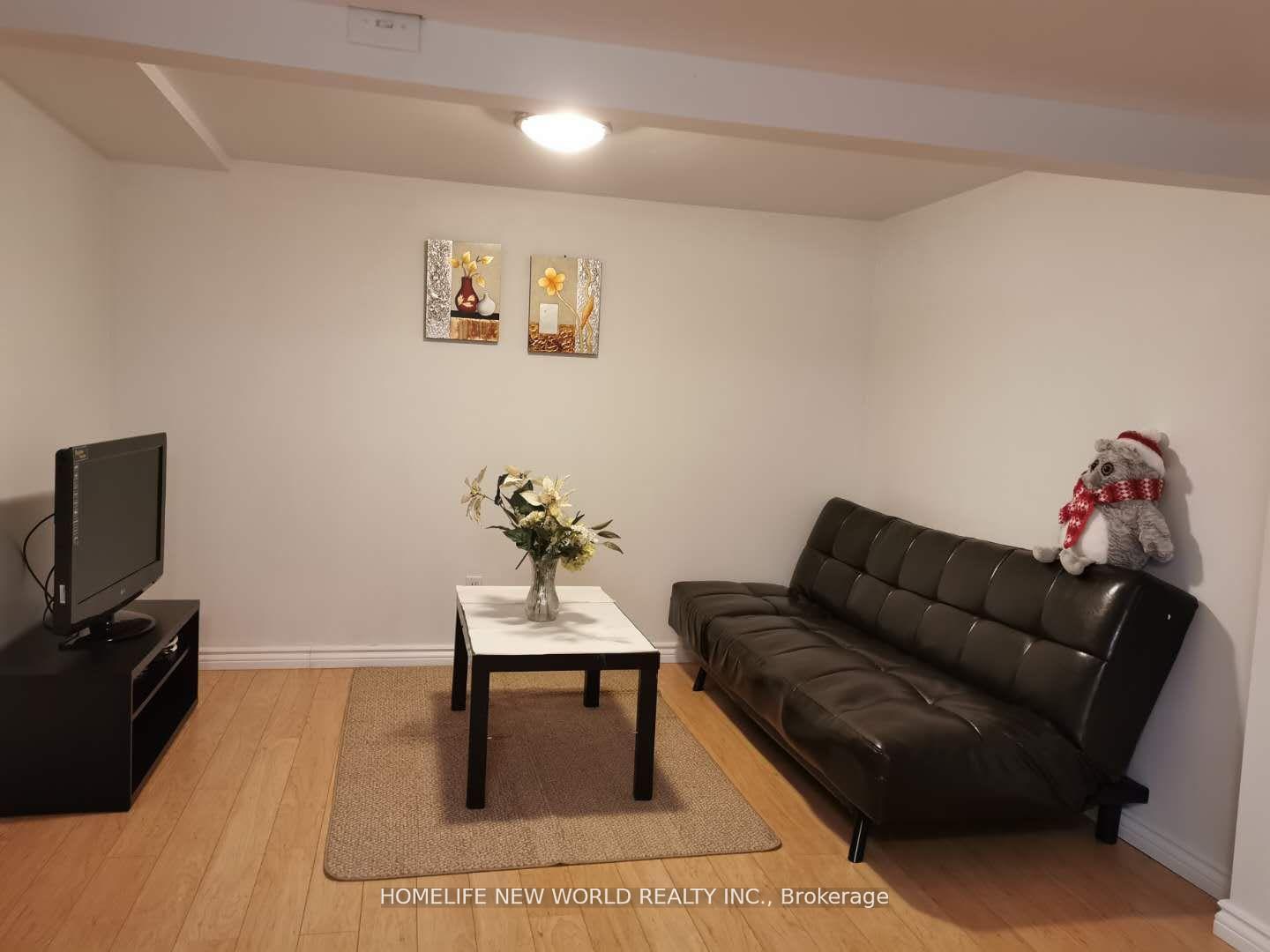 Photo 2 of 54 Painswick Crescent, North York, Pleasant View — HOMEH