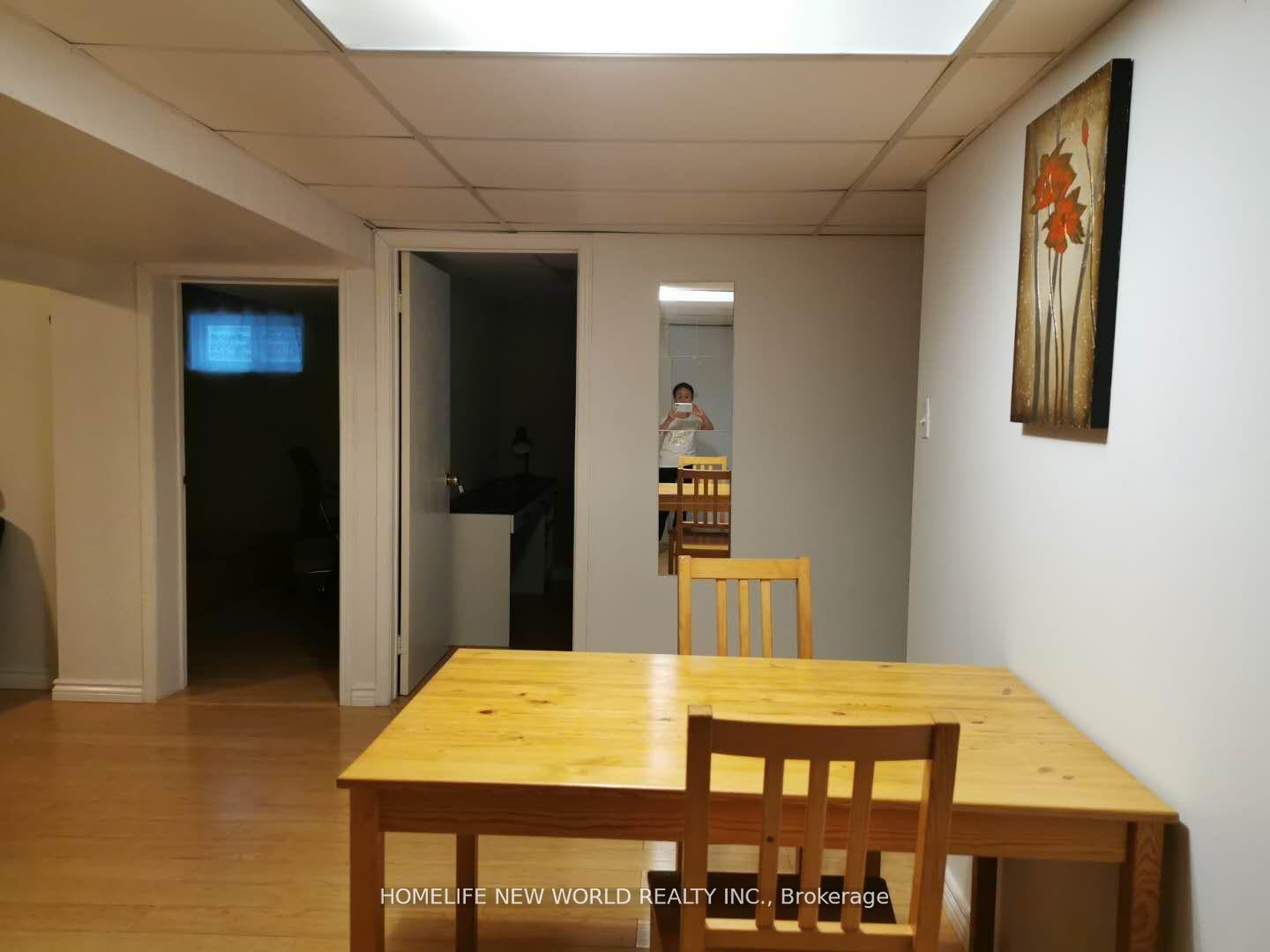 Photo 3 of 54 Painswick Crescent, North York, Pleasant View — HOMEH